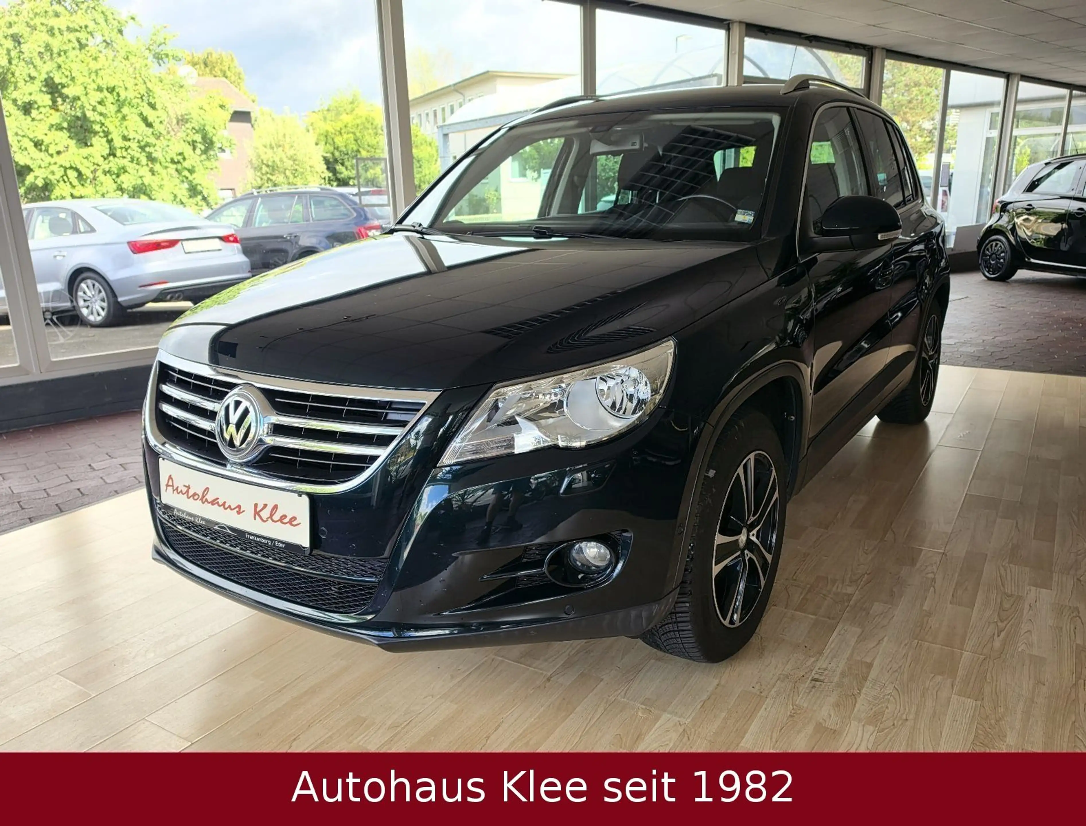 Volkswagen Tiguan 2.0 TSI 4Motion *NAVI*Sitzh*LM*AHK* — photo 4