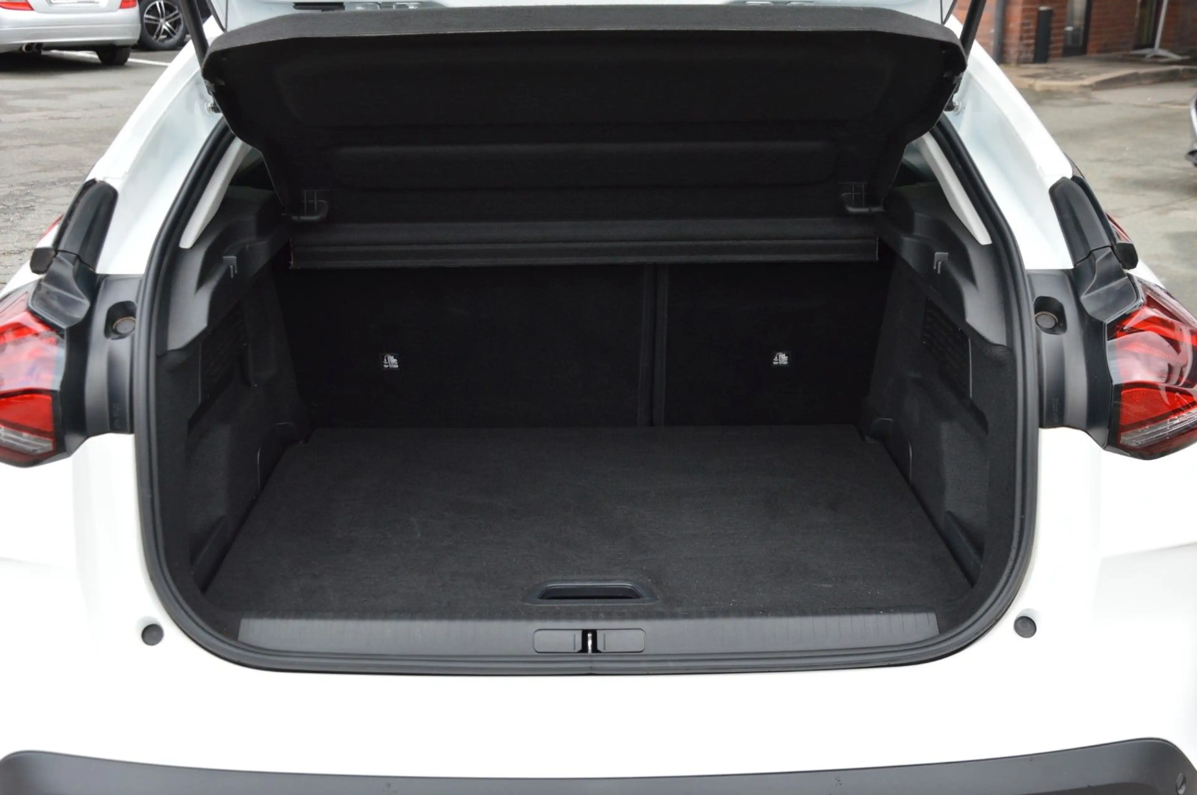 Citroen C4 Lim. Feel Pack"SITZHZ"Kamera"NAVI"PDC"LED"LM" — photo 7