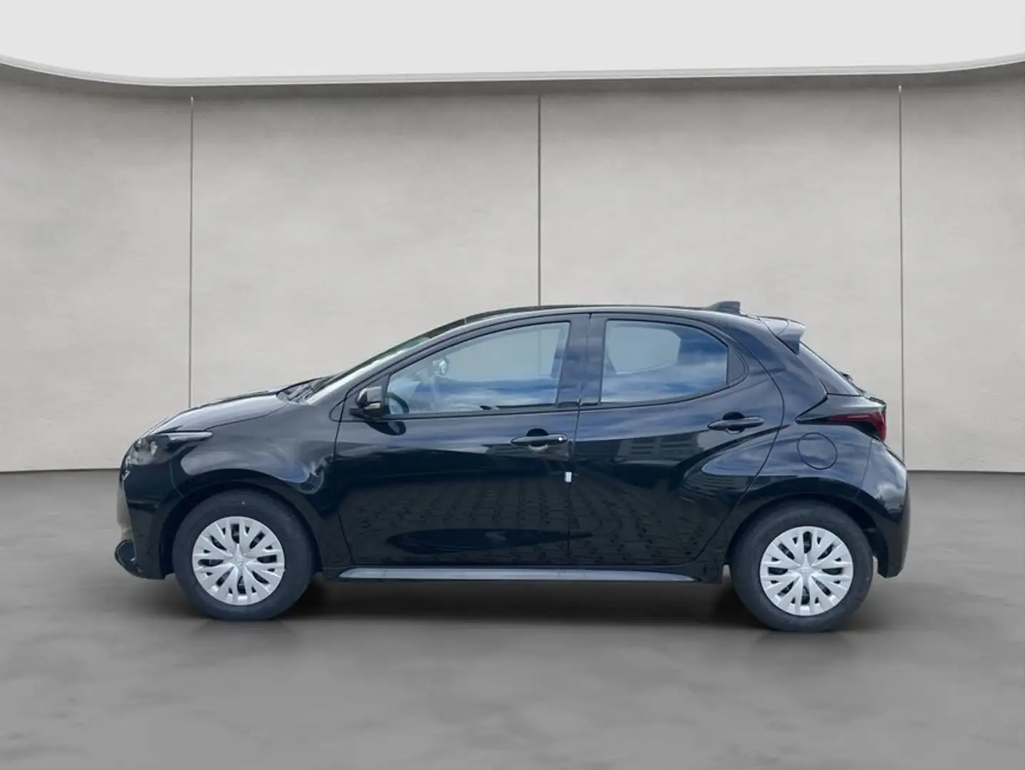 Toyota Yaris Hybrid 116 1.5 VVT-i Business Edition Schwarz - 2