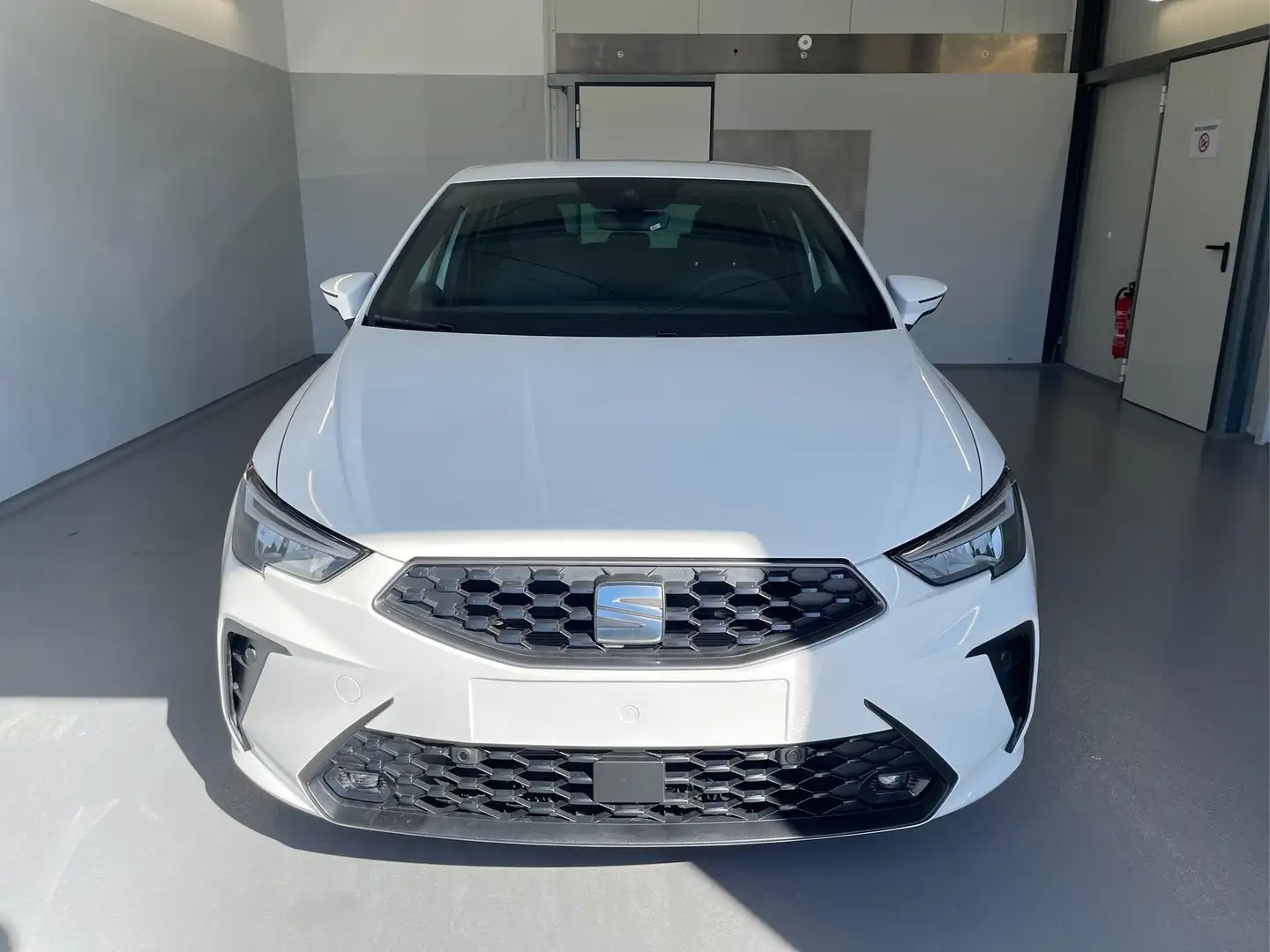 SEAT Ibiza Style 80PS Voll-LED+Kessy+PDC+Alarm+Sitzheizung... Weiß - 2