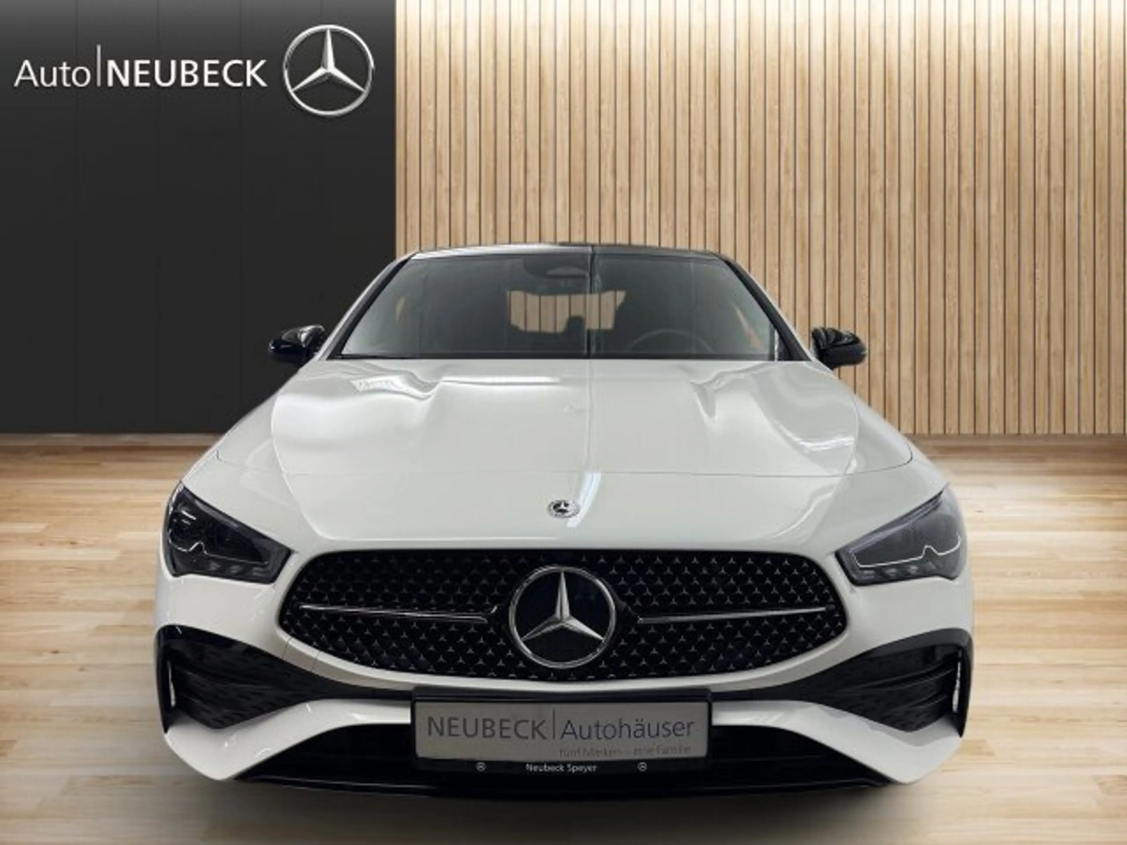 Mercedes-Benz CLA 220 CLA 220 d Coupé AMG LinePremium/Leder/Pano/Night — photo 3