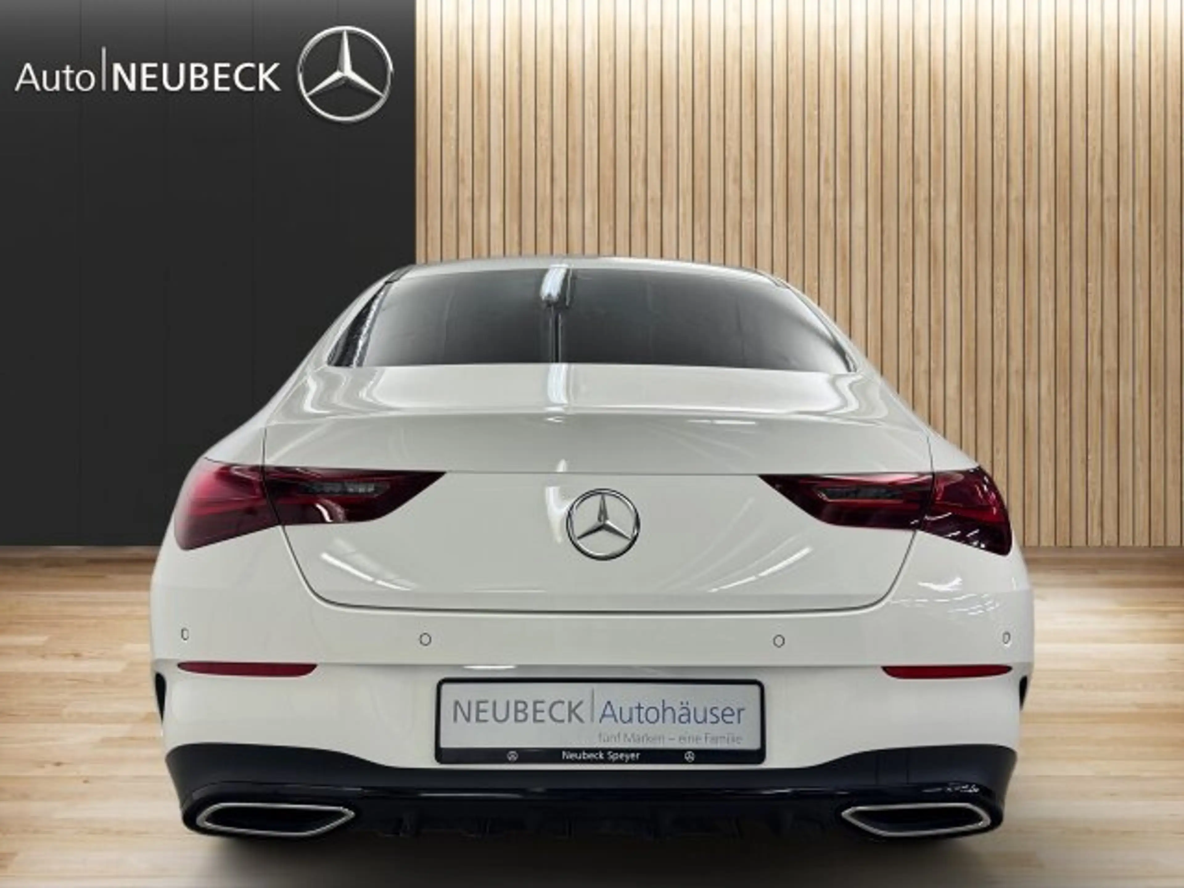 Mercedes-Benz CLA 220 CLA 220 d Coupé AMG LinePremium/Leder/Pano/Night — photo 7