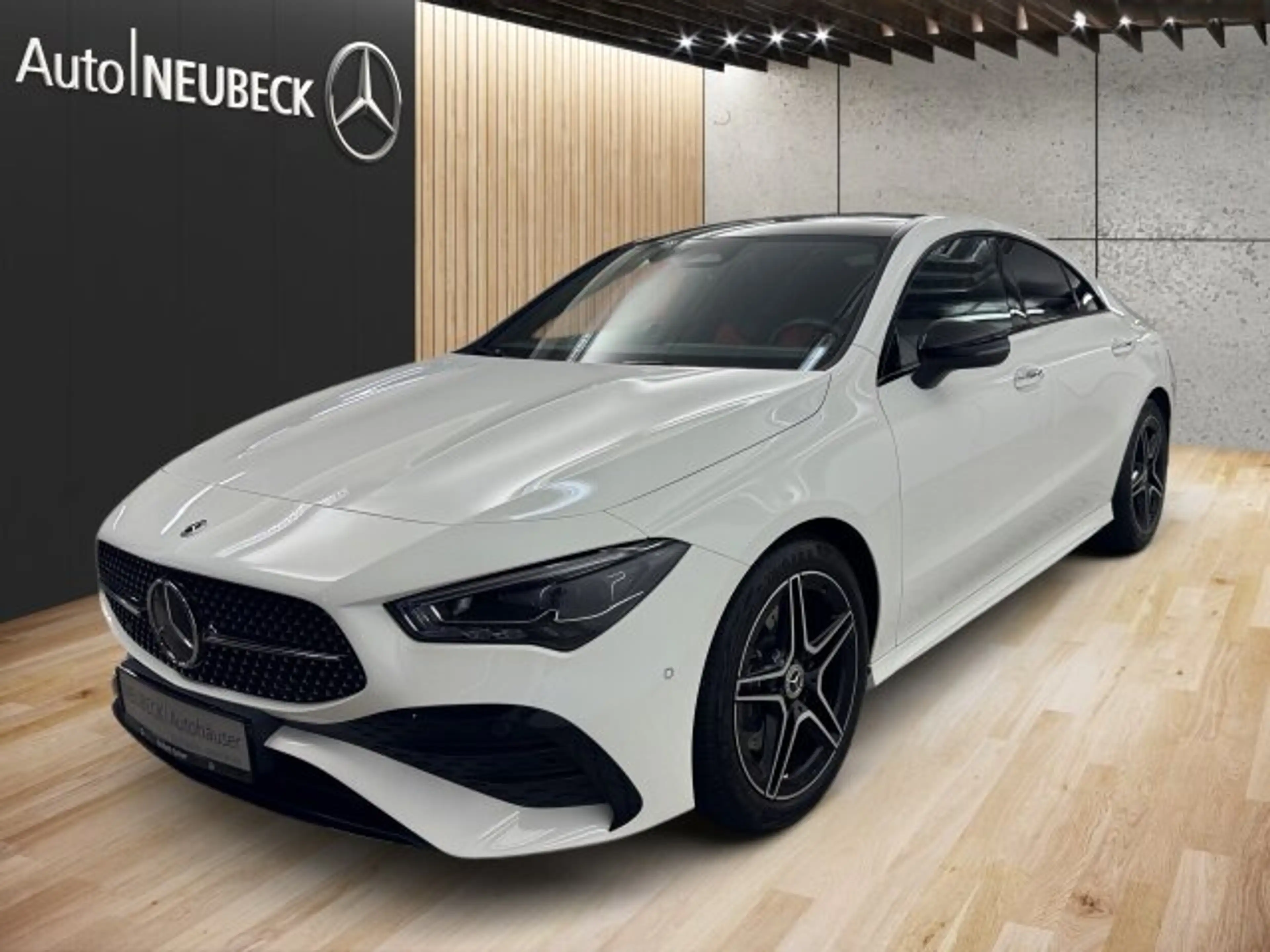 Mercedes-Benz CLA 220 CLA 220 d Coupé AMG LinePremium/Leder/Pano/Night