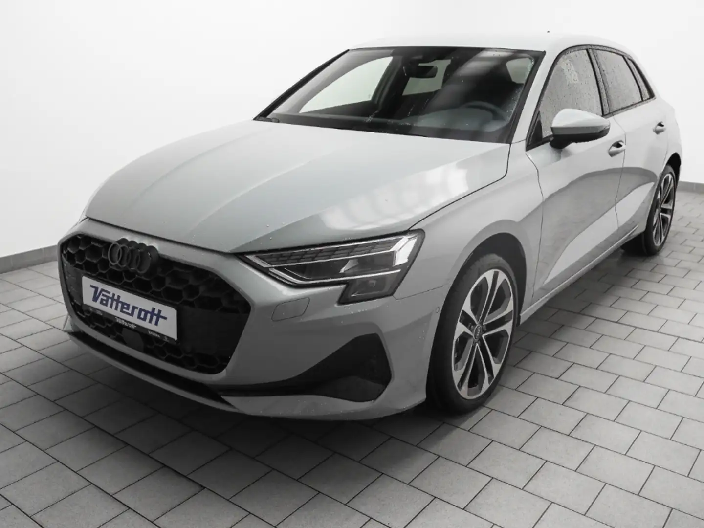 Audi A3 Sportback advanced 35 TFSI AHK Kamera LED CarPlay Grijs - 2