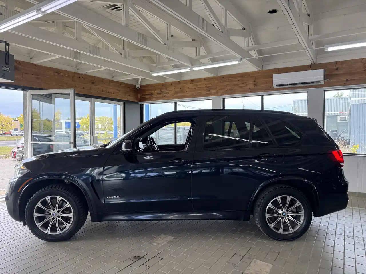 BMW X5 снимка BMW X5