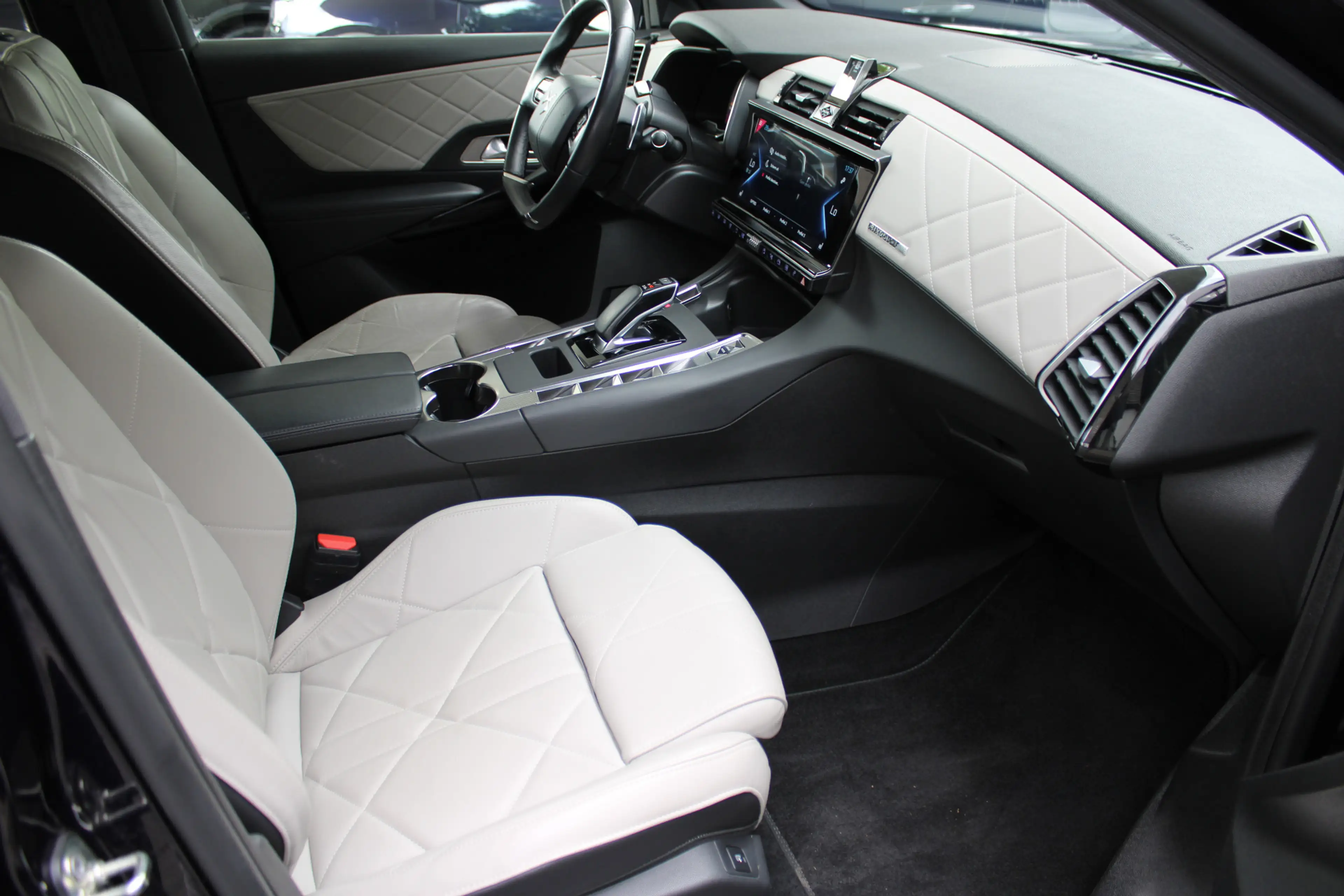 DS Automobiles DS 7 Crossback E-Tense Rivoli | Trekhaak | Leder | Memory | Led — photo 38