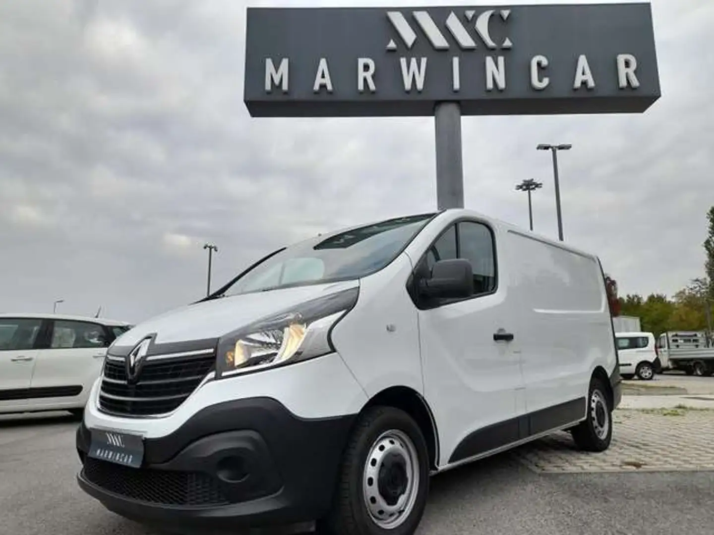 Renault Trafic 27 2.0dCi 120CV PC-TN Ice Bianco - 1