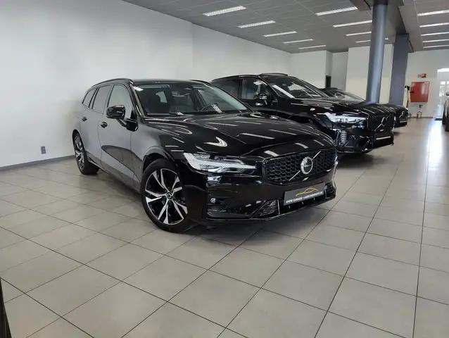 Volvo V60 PLUS DARK B4  HYBRID BENZINE AUTOMAAT 25000KM !!!!