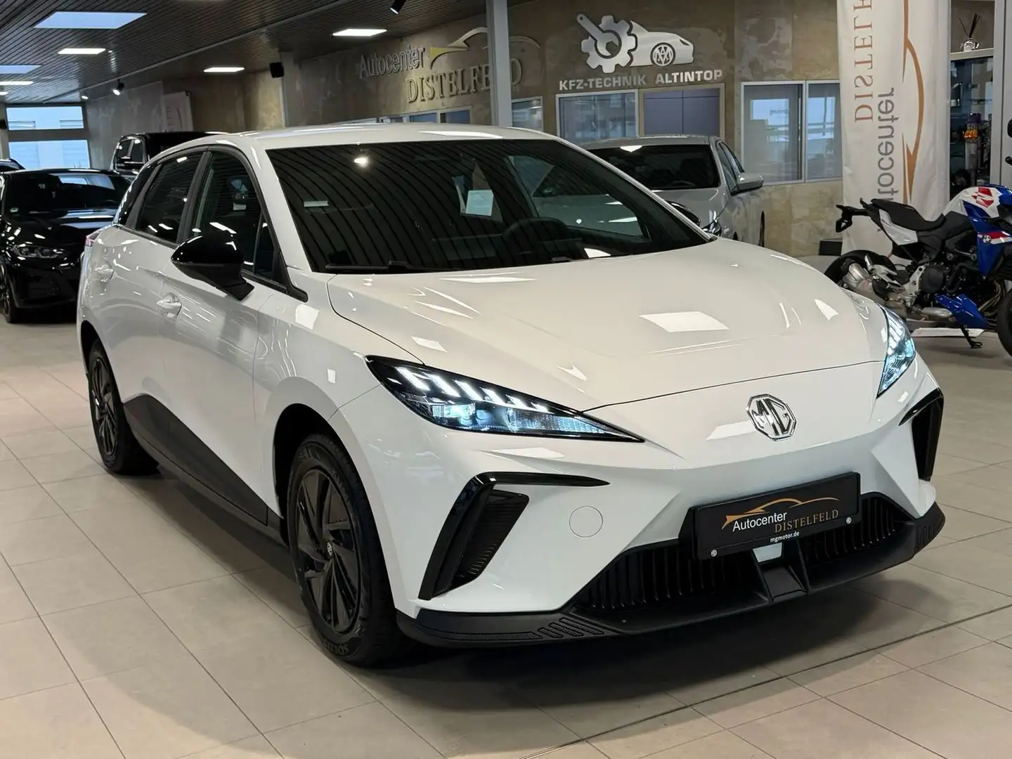 MG MG4 125 KW LED DAB+ Apple Android 2Jahre Garantie Weiß - 1