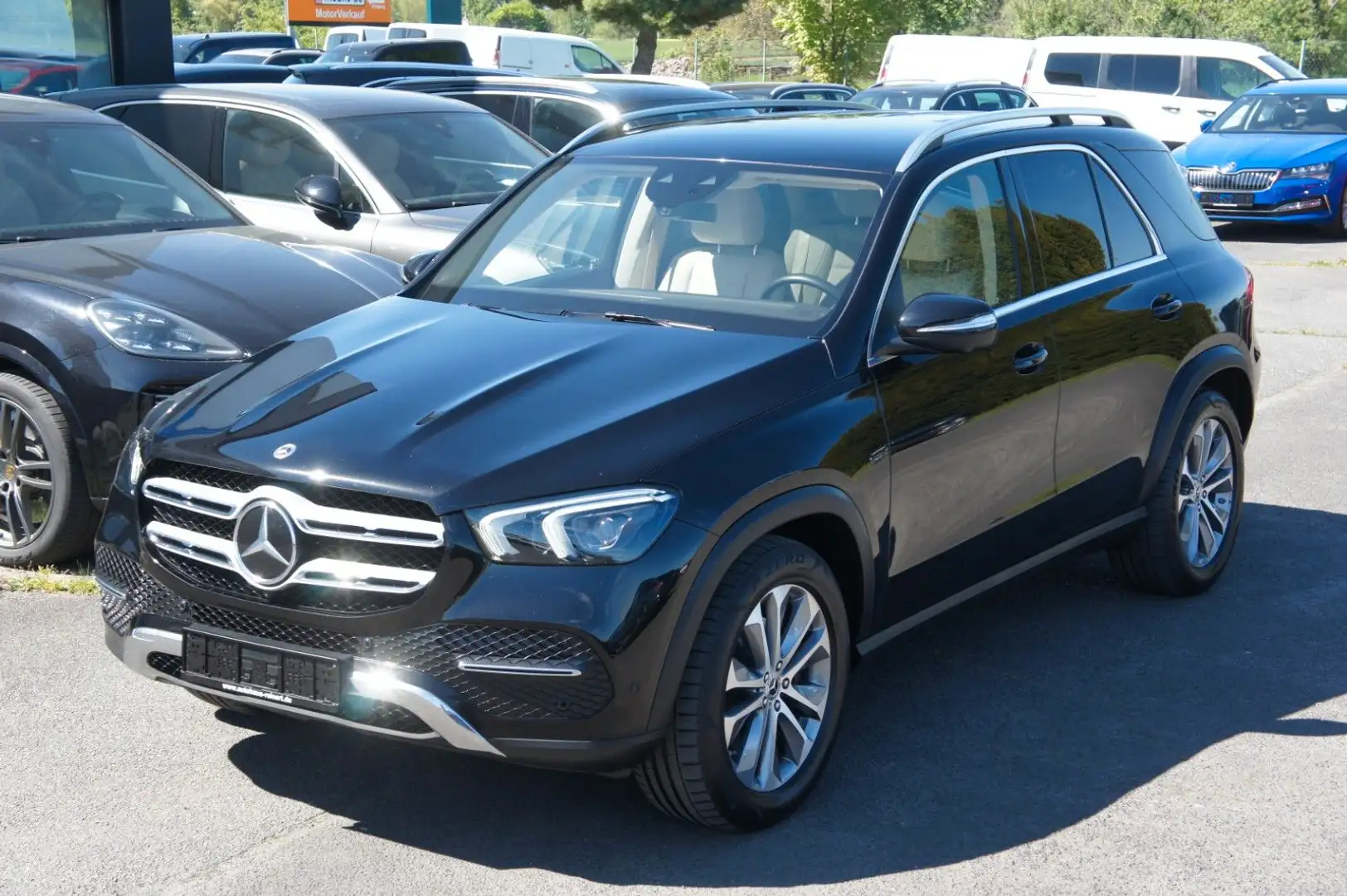 Mercedes-Benz GLE 400 d 4Matic *ACC*LEDER*360CAM*20ZOLL*DAB* Schwarz - 1