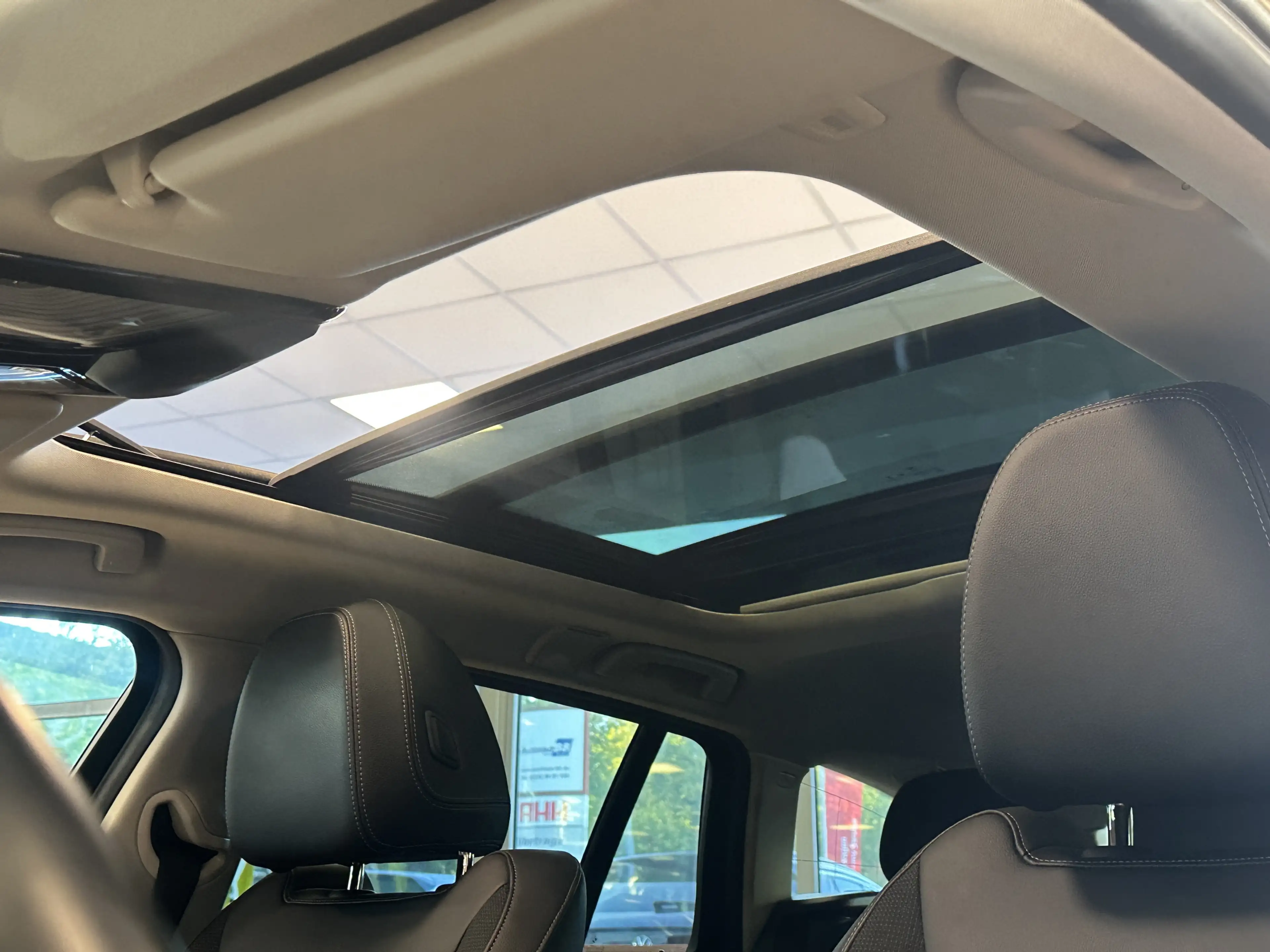 BMW 320 Plug-In*AHK*ACC*Pano*ST-heiz*Ambiente*Leder* — photo 15