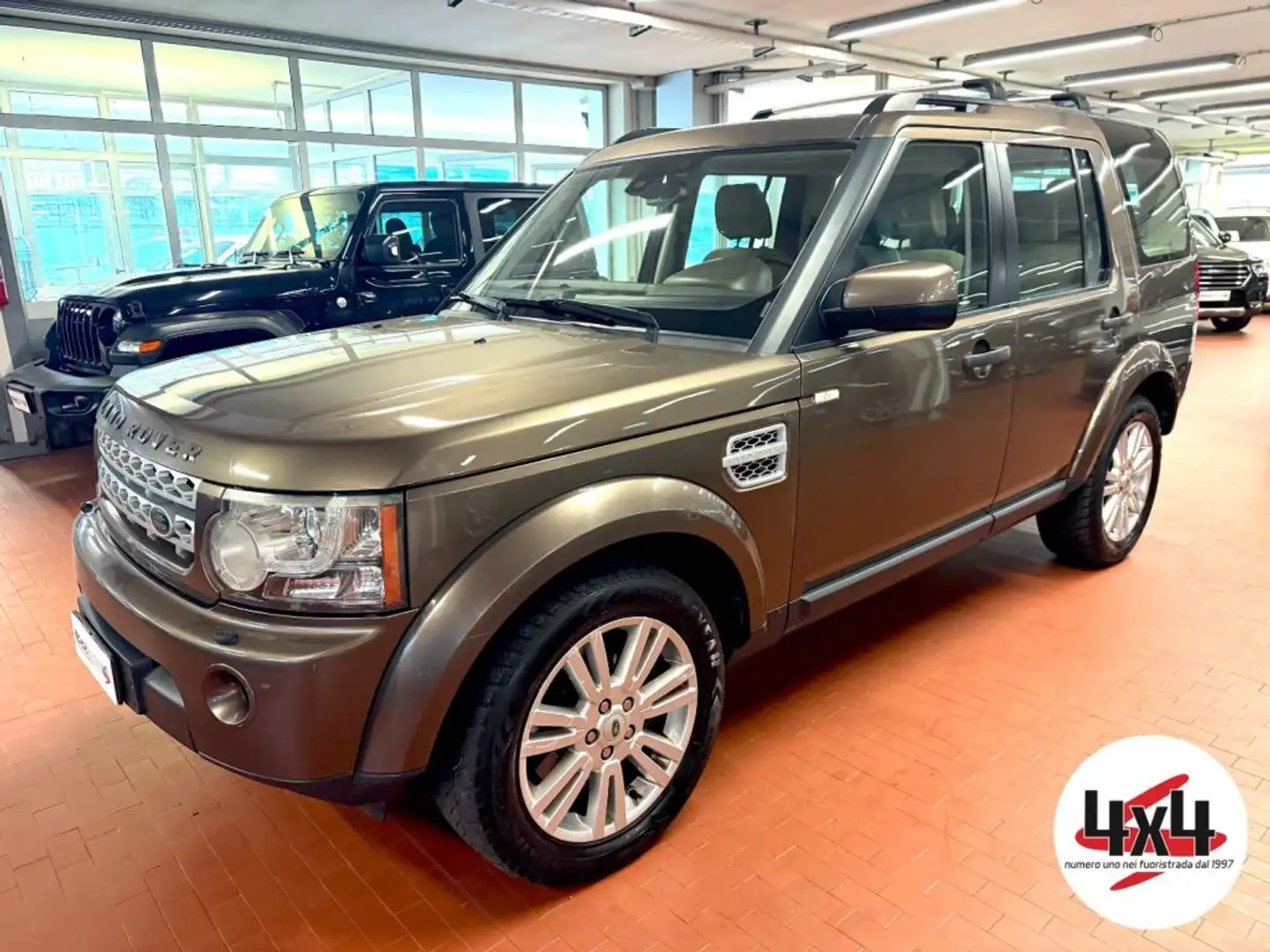 Land Rover Discovery 4 3.0 SDV6 255CV SE *7 Posti* Bronce - 1