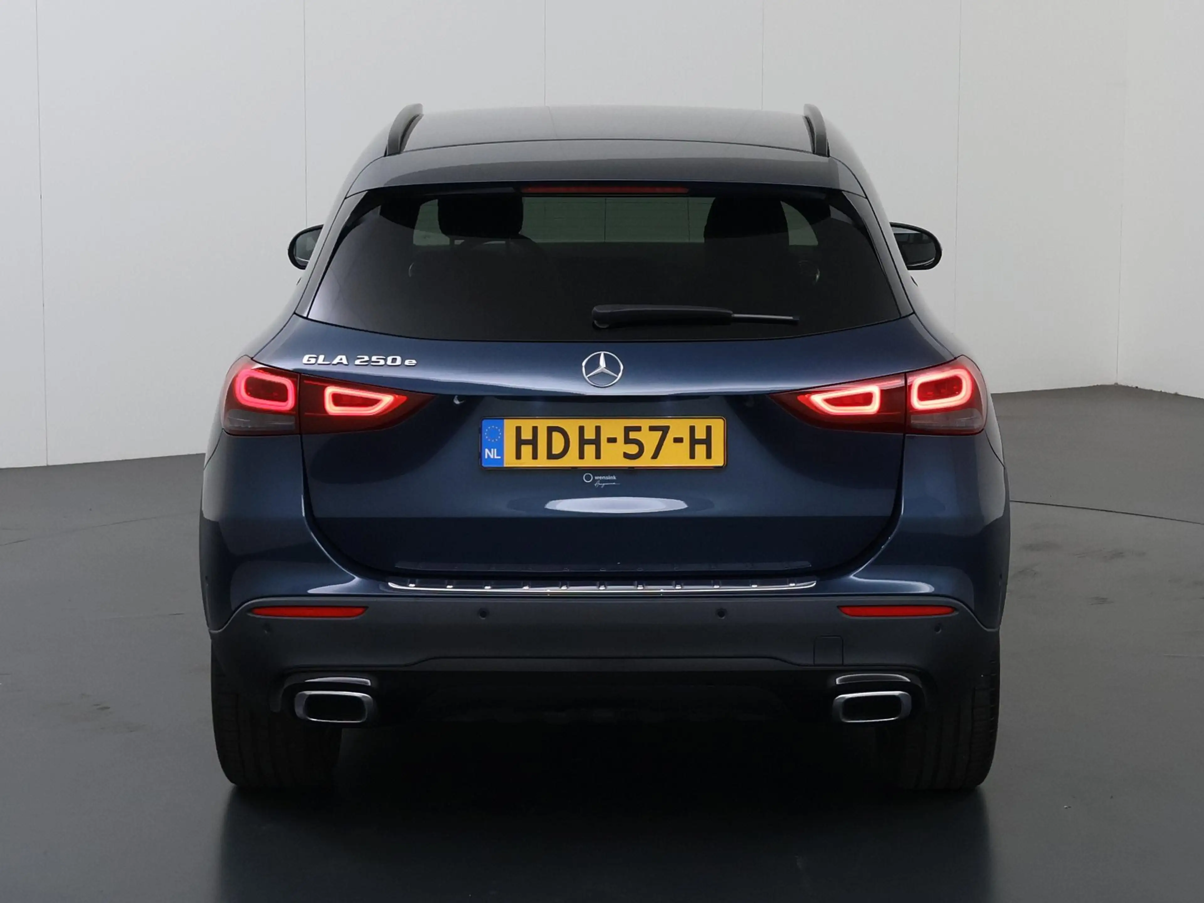 Mercedes-Benz GLA 250 e AMG Line | Night | Distronic | Keyless | — photo 4