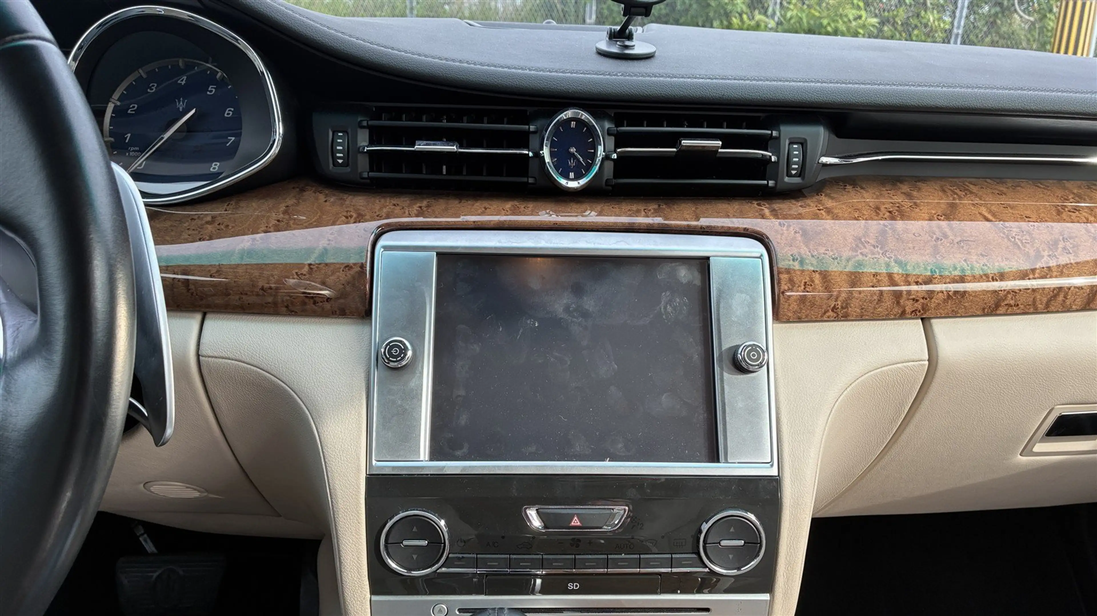 Maserati Quattroporte GTS 3.8L V8 — photo 13