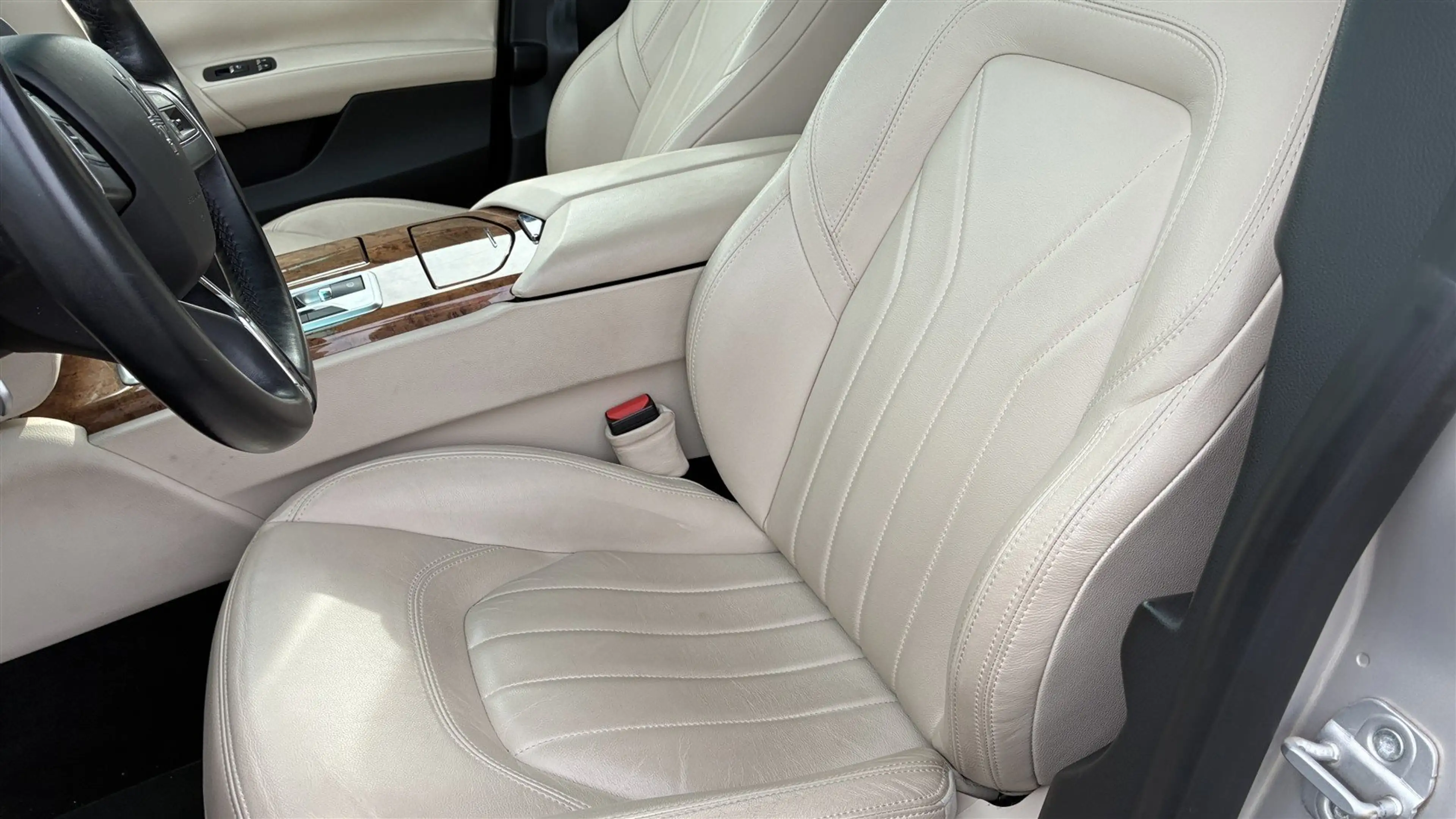 Maserati Quattroporte GTS 3.8L V8 — photo 10