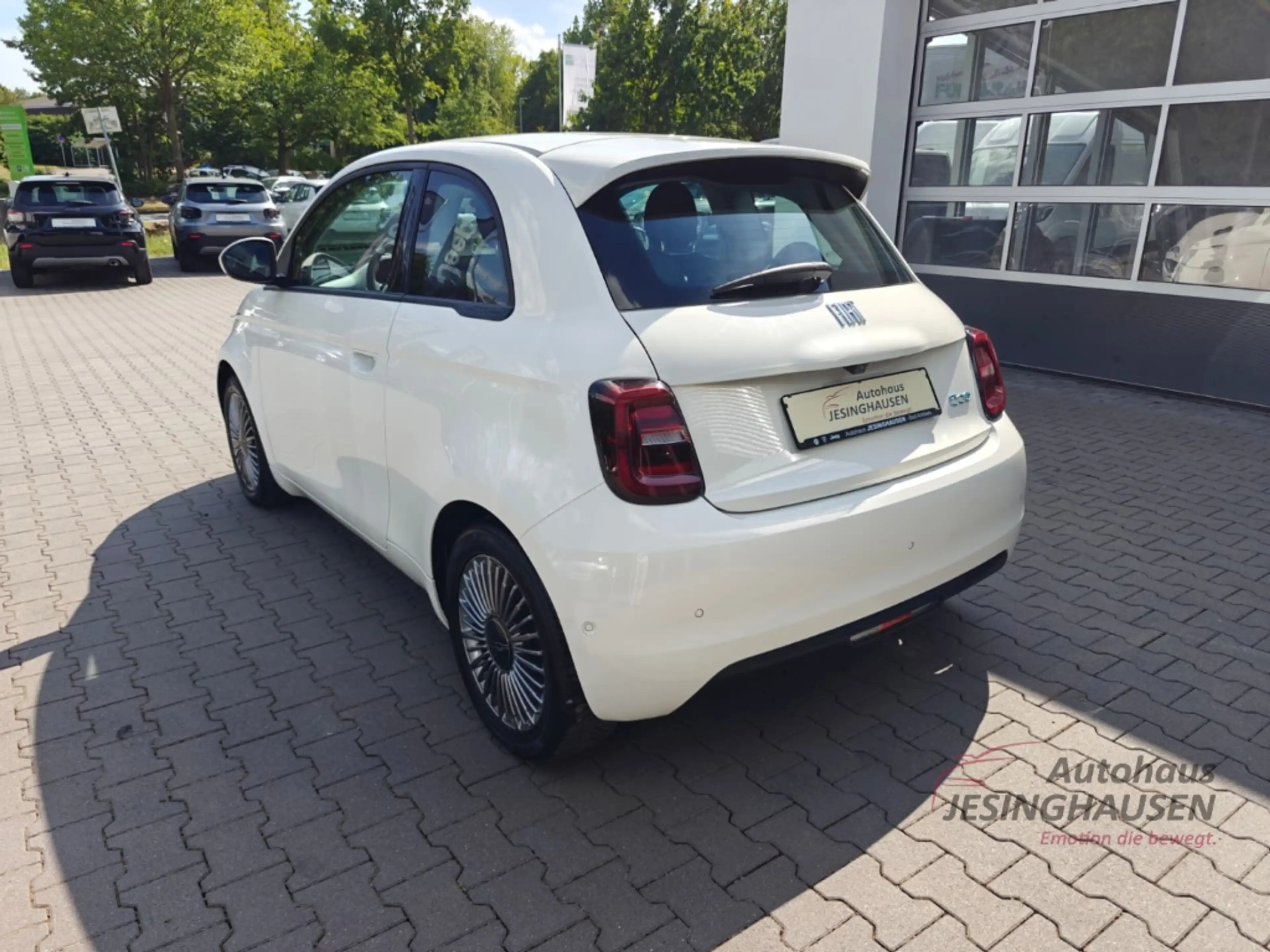 Fiat 500e WinterP.+Allwetter+360°PDC +RFK+Apple Carplay+Fahr — photo 10