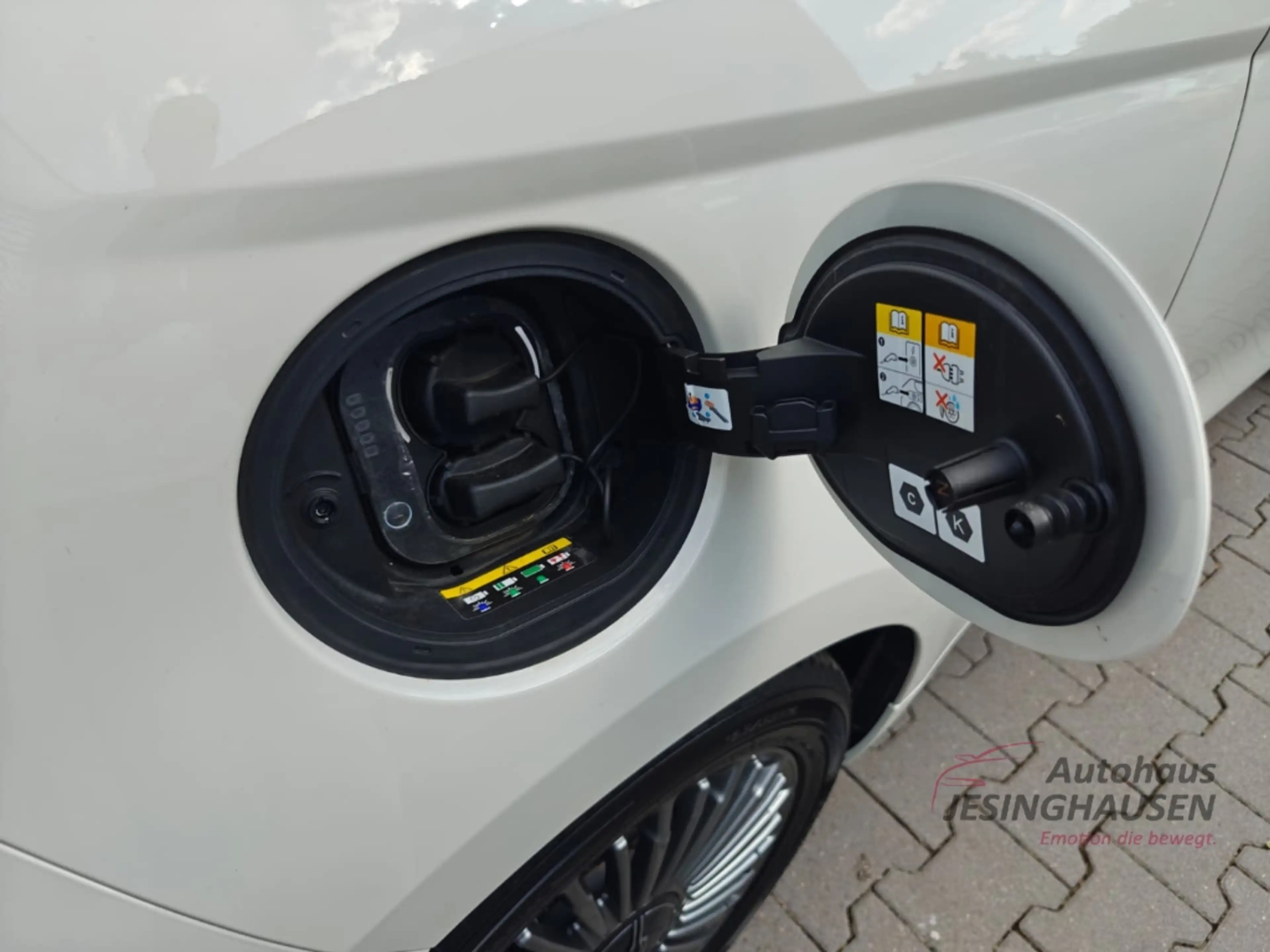 Fiat 500e WinterP.+Allwetter+360°PDC +RFK+Apple Carplay+Fahr — photo 6