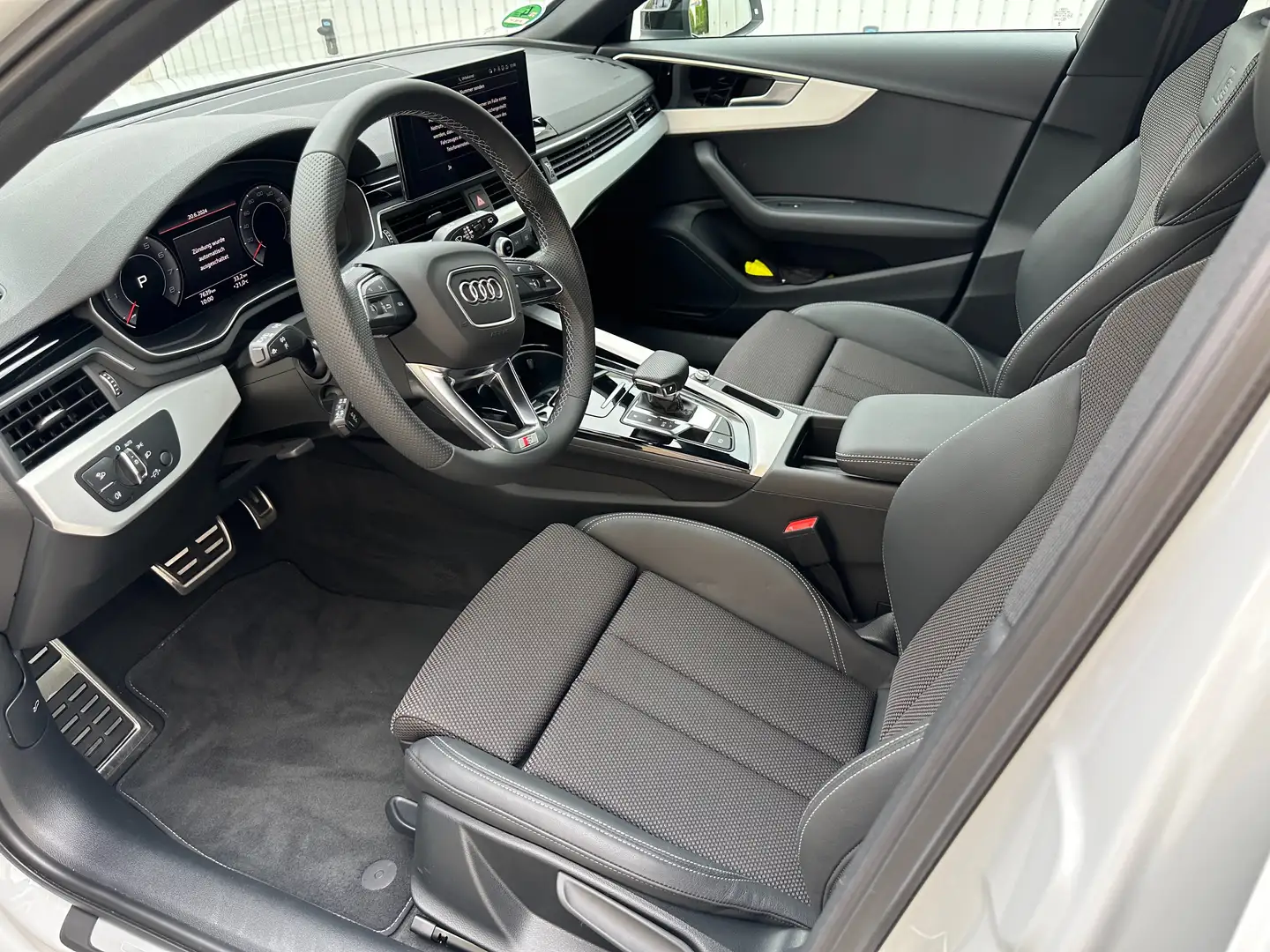 Audi A4 A4 Avant Avant 35 TFSI S line Weiß - 2