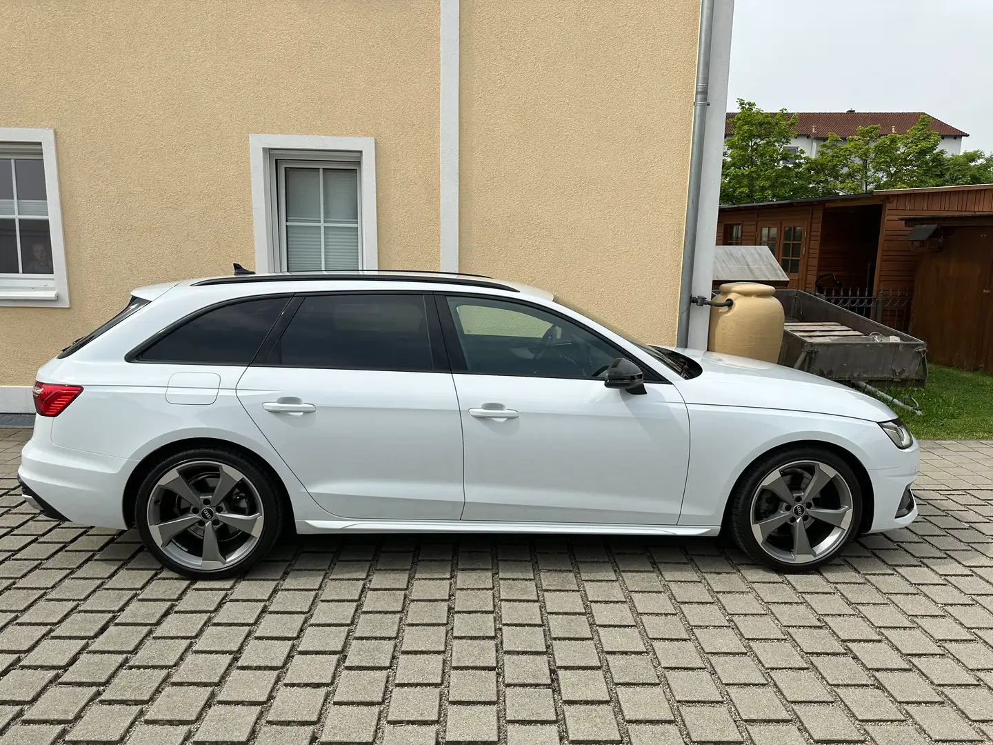 Audi A4 A4 Avant Avant 35 TFSI S line Weiß - 1