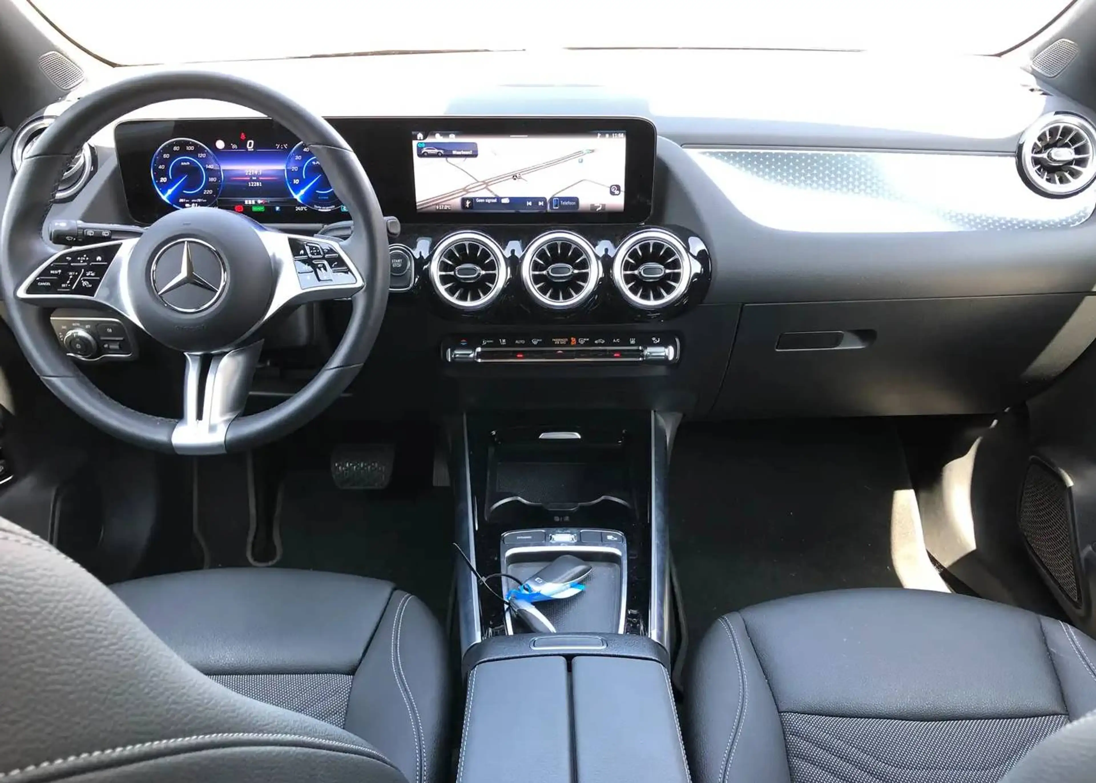Mercedes-Benz EQA 250 EQA 250+ 70.5 kW Accu Business Line, Sfeerverlichting, Camera, Winter pack, Carplay — photo 6