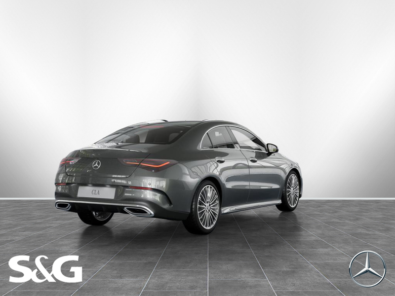 Mercedes-Benz CLA 180 Coupé AMG — photo 4