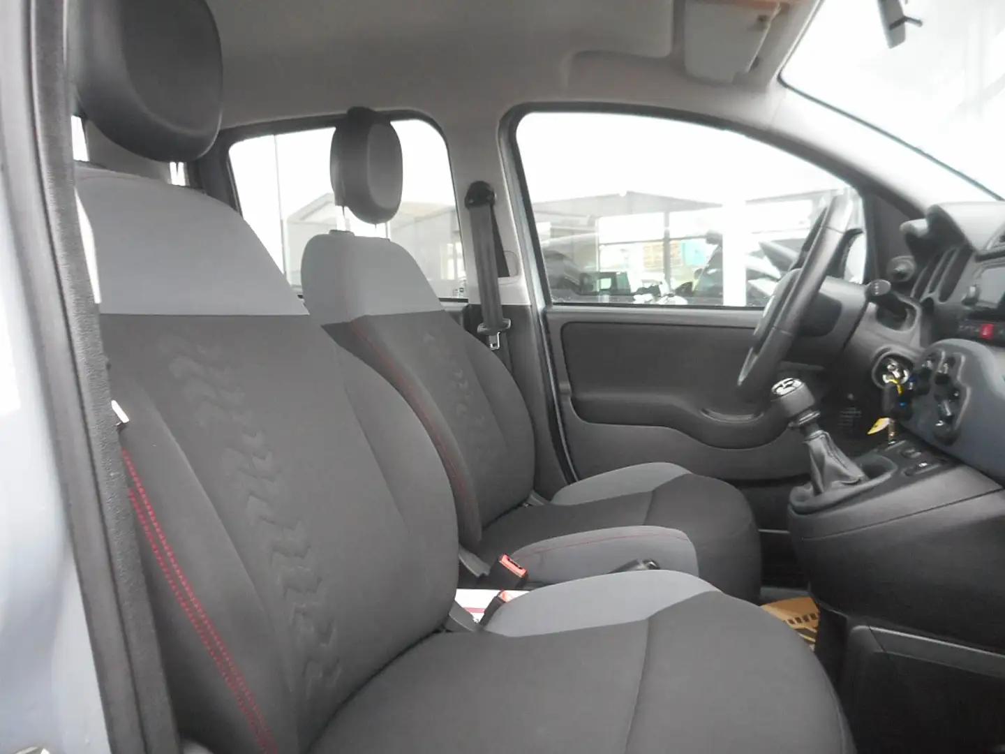 Fiat Panda 1,2 69 Easy Weiß - 2