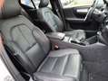 Volvo XC40 Momentum AWD Panorama Standheizung LED Navi Weiß - thumbnail 13