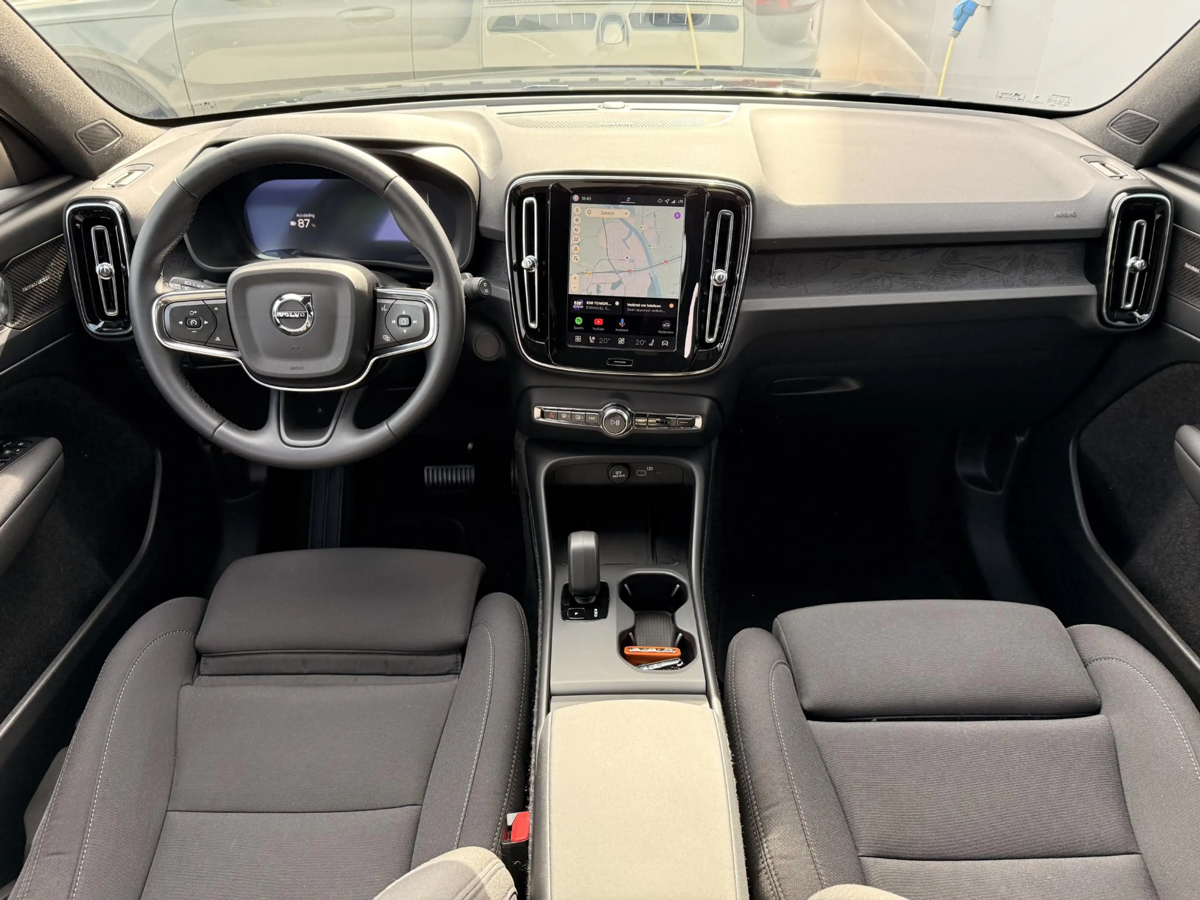 Volvo EX40 Single Motor Extended Range Plus 82 kWh | Trekhaak — photo 4