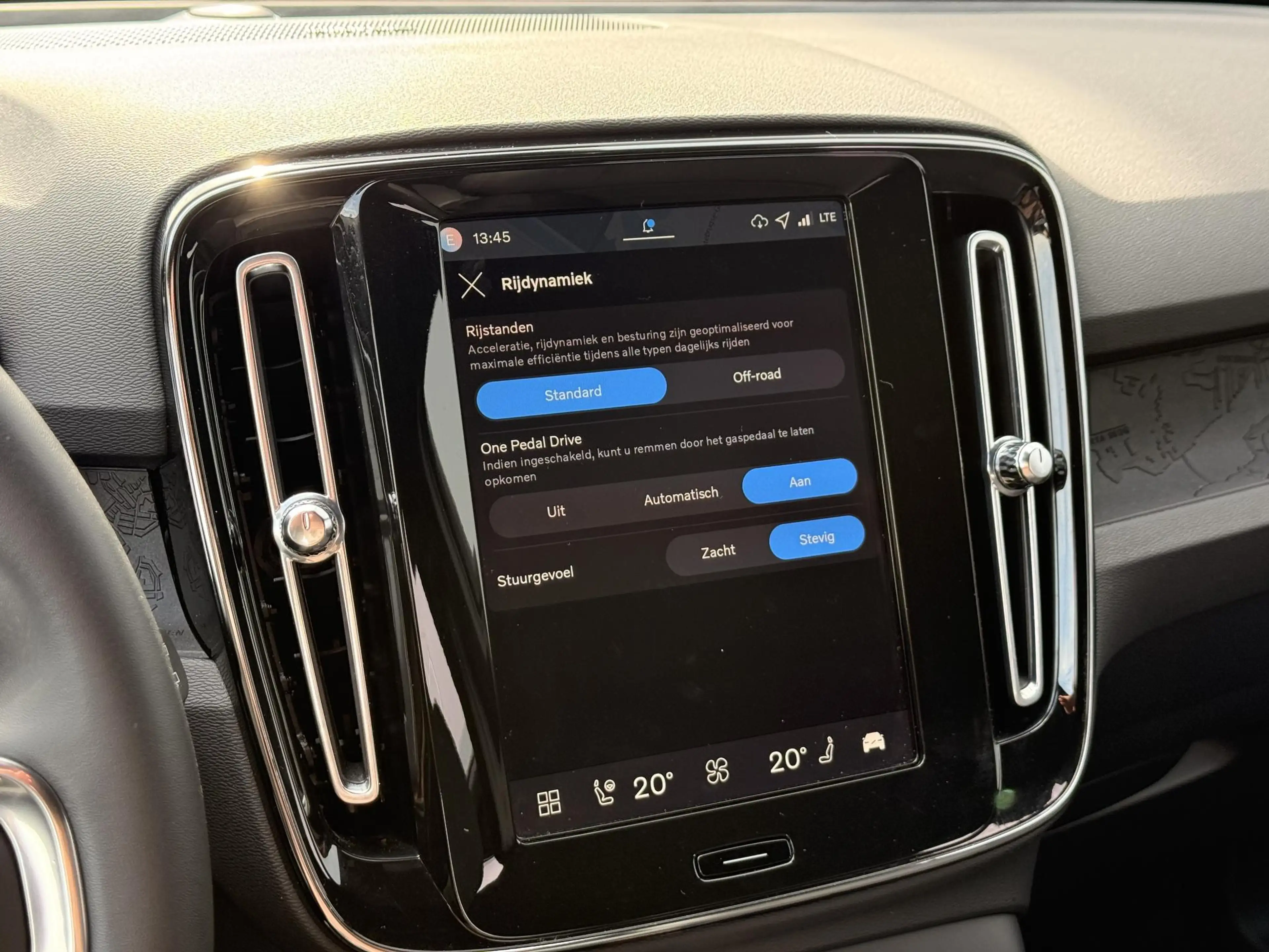 Volvo EX40 Single Motor Extended Range Plus 82 kWh | Trekhaak — photo 15