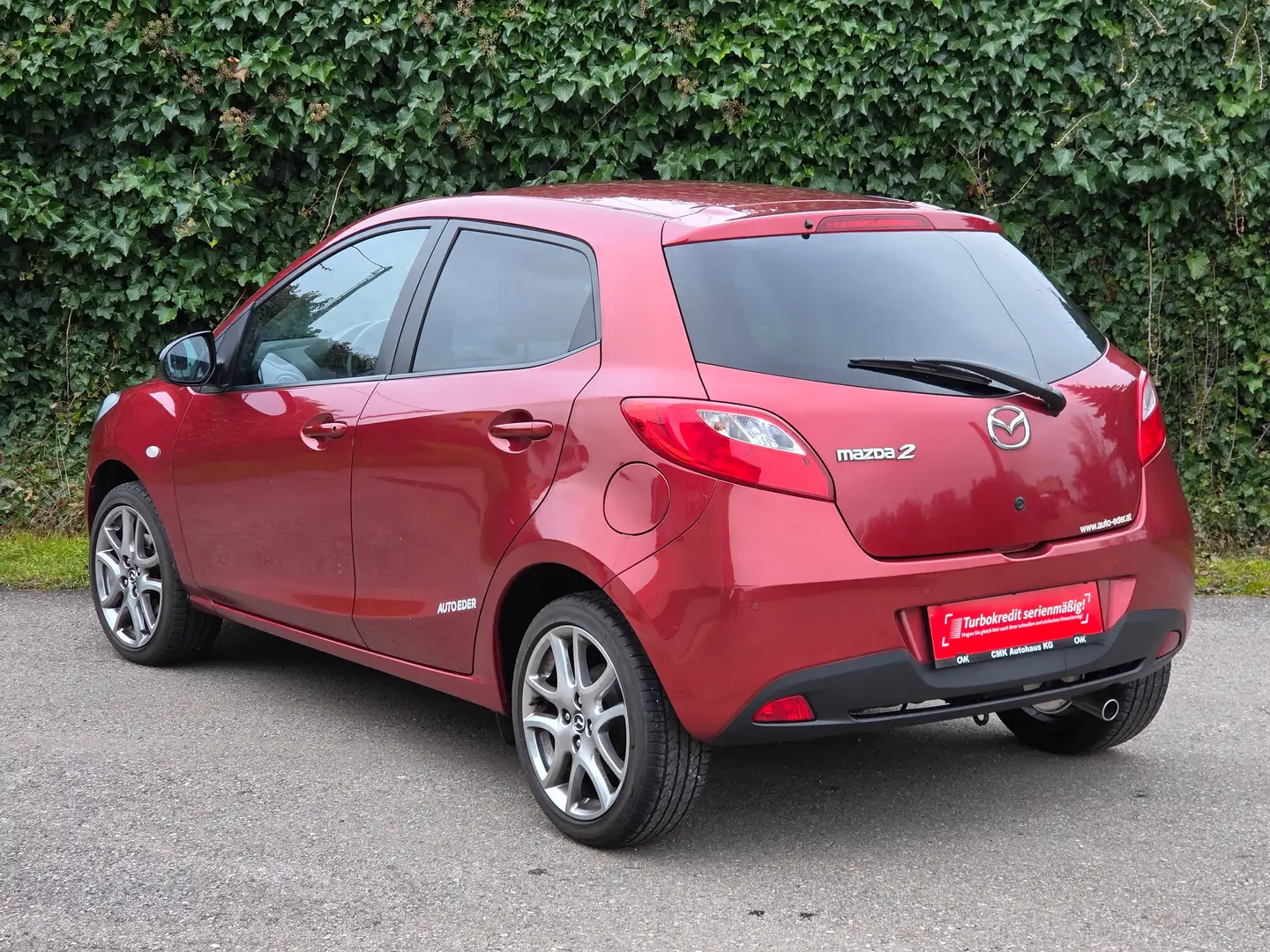Mazda 2 1.3 / WENIG KILOMETER / SITZHEIZUNG / PARKSENSOREN Rot - 2