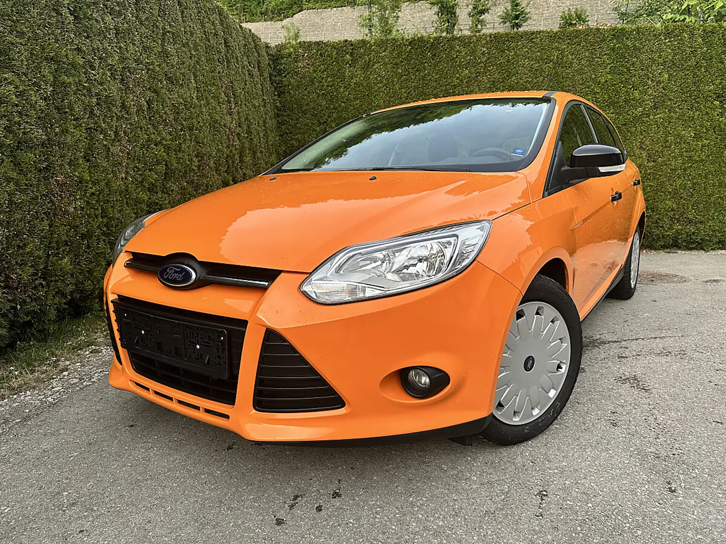 Ford Focus Traveller Trend ECOnetic 1,6 TDCi Orange - 1