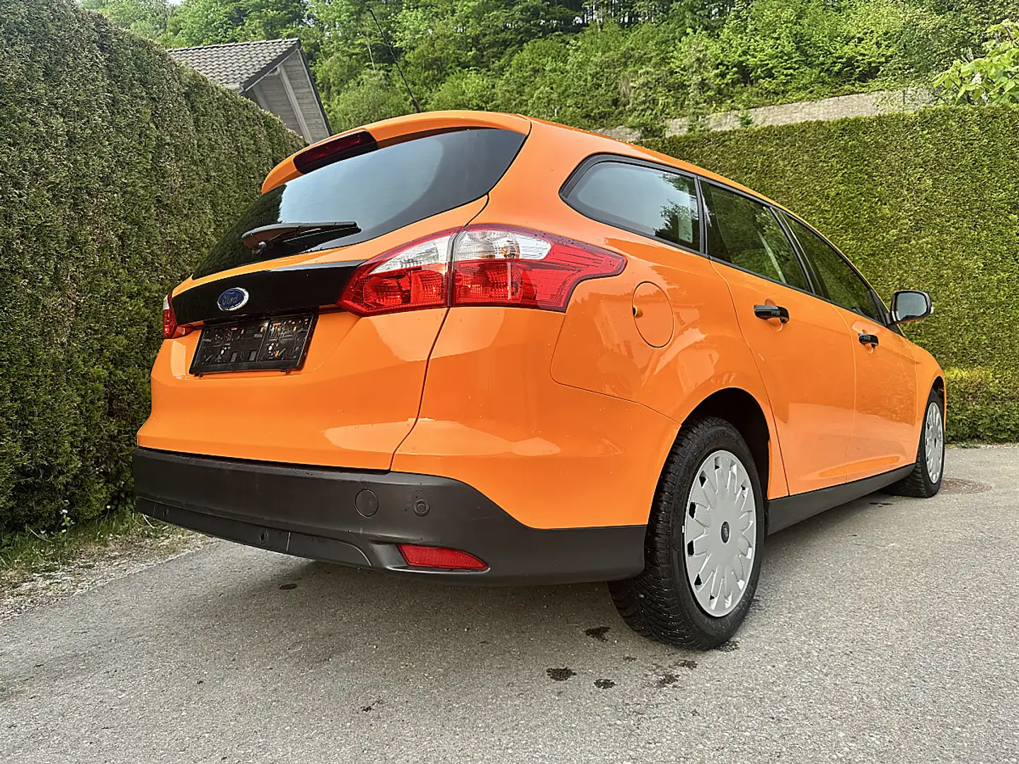 Ford Focus Traveller Trend ECOnetic 1,6 TDCi Orange - 2