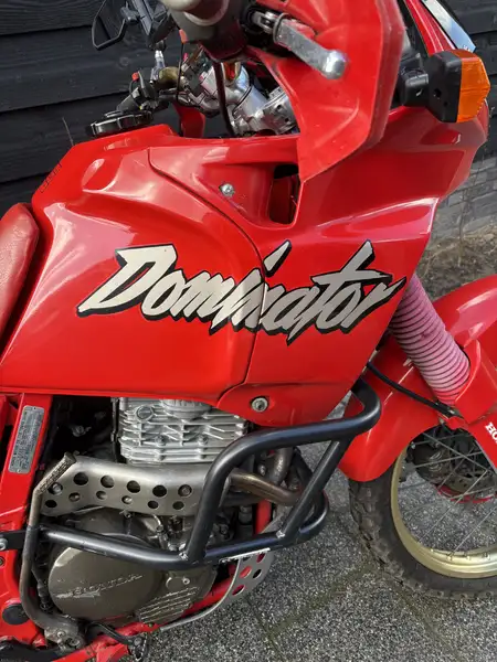 Honda NX 650 - foto 4