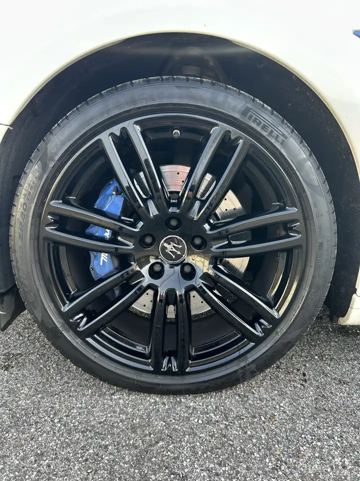 Maserati Ghibli 2021