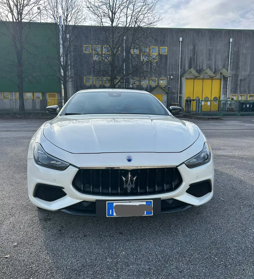 Maserati Ghibli 2021 — фото 9