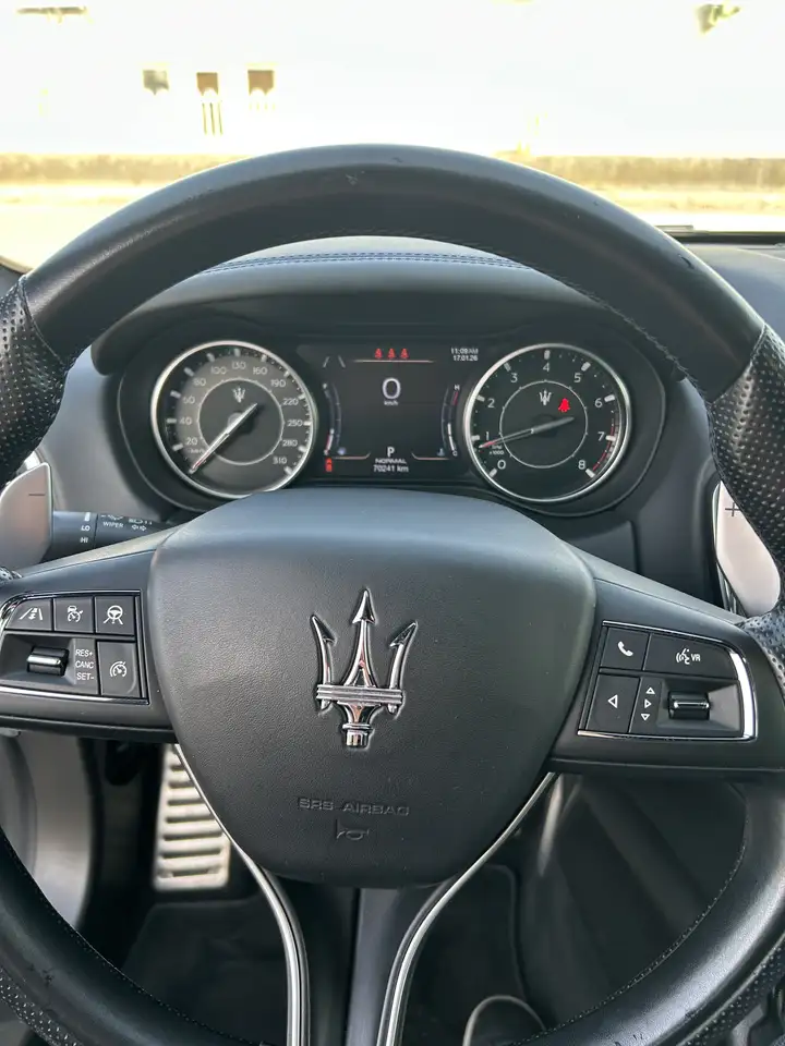 Maserati Ghibli 2021 — фото 12