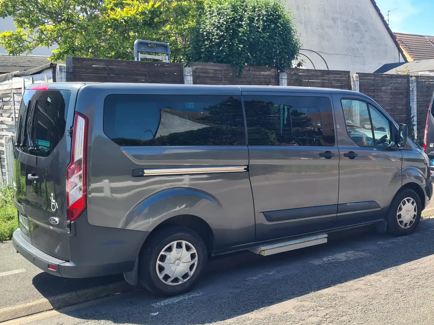 Ford Transit Custom Kombi 310 L2H1 2.2 TDCi 100 Ambiente - 1