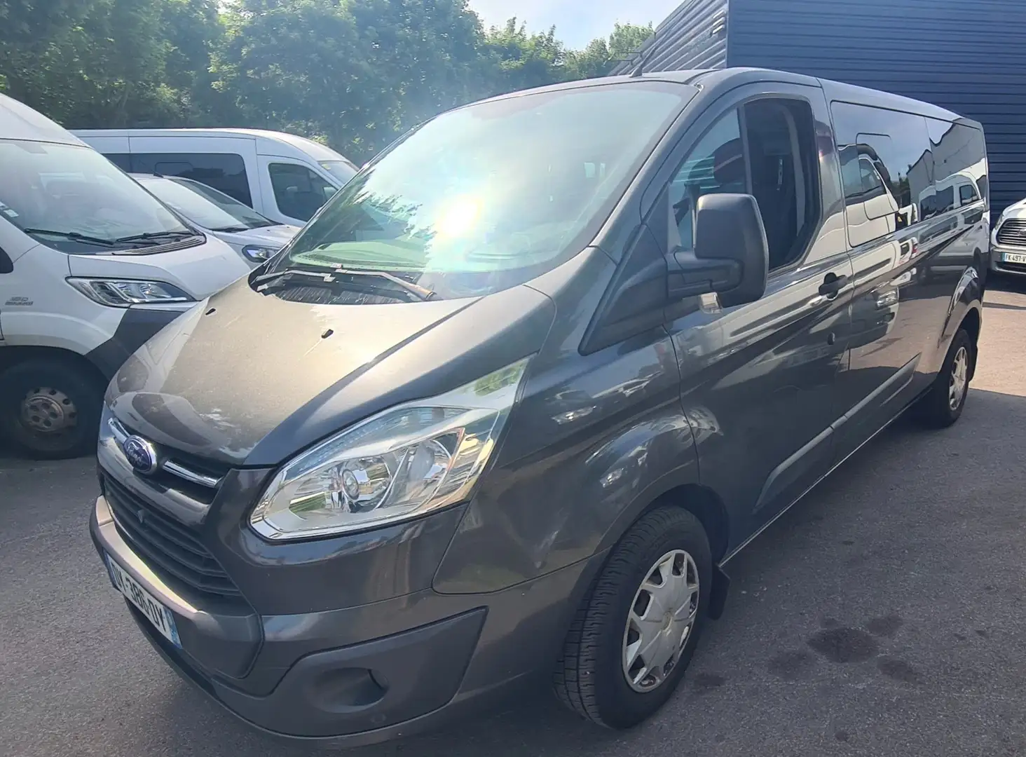 Ford Transit Custom Kombi 310 L2H1 2.2 TDCi 100 Ambiente - 2