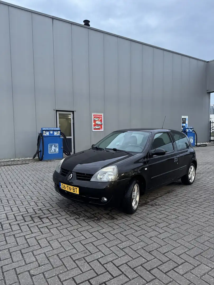Renault Clio 1.2 16V Campus - 2