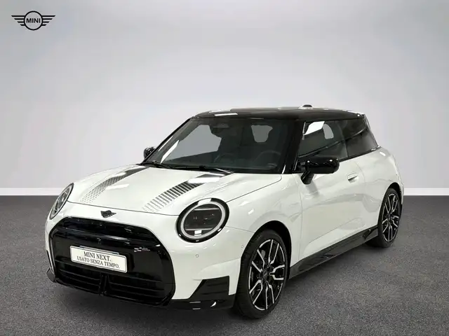 MINI Cooper SE John Cooper Works