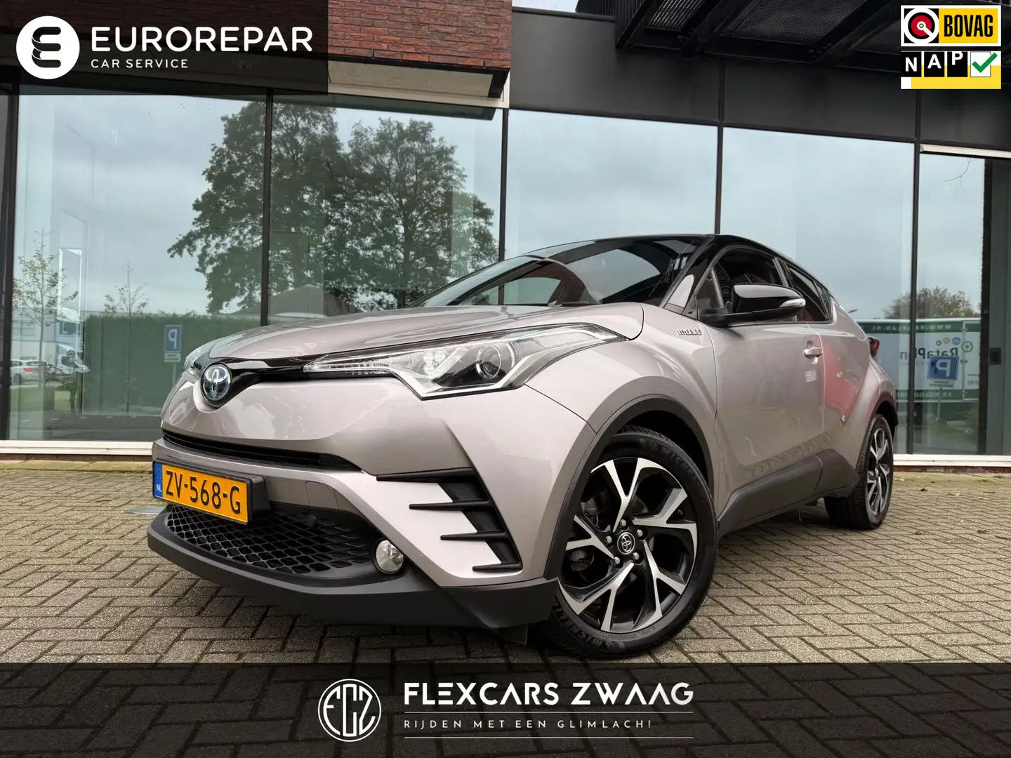 Toyota C-HR 1.8 Hybrid Dynamic Sport - Automaat - Navi - Camer Gris - 1