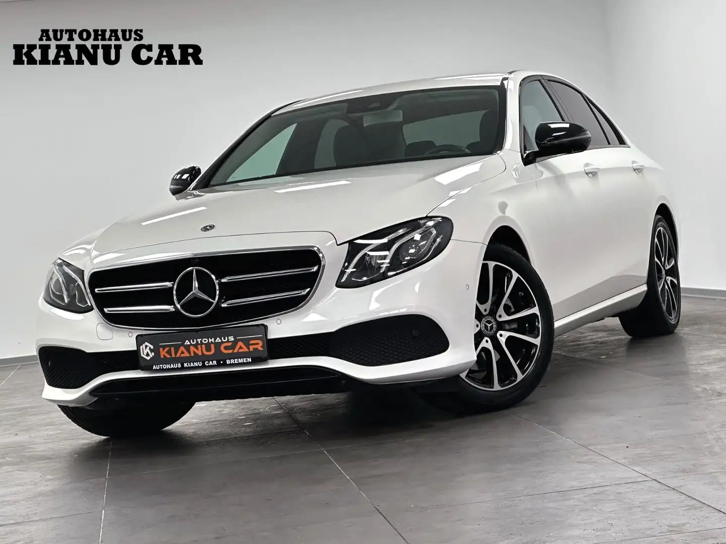 Mercedes-Benz E 220 d.WIDE.AHK.LED.KAM.T-LEDER.NIGHT Weiß - 1
