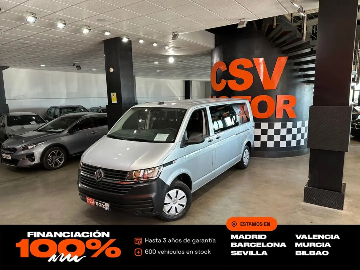 Volkswagen Transporter 2.0TDI 110CV COMBI L2 Plateado - 1