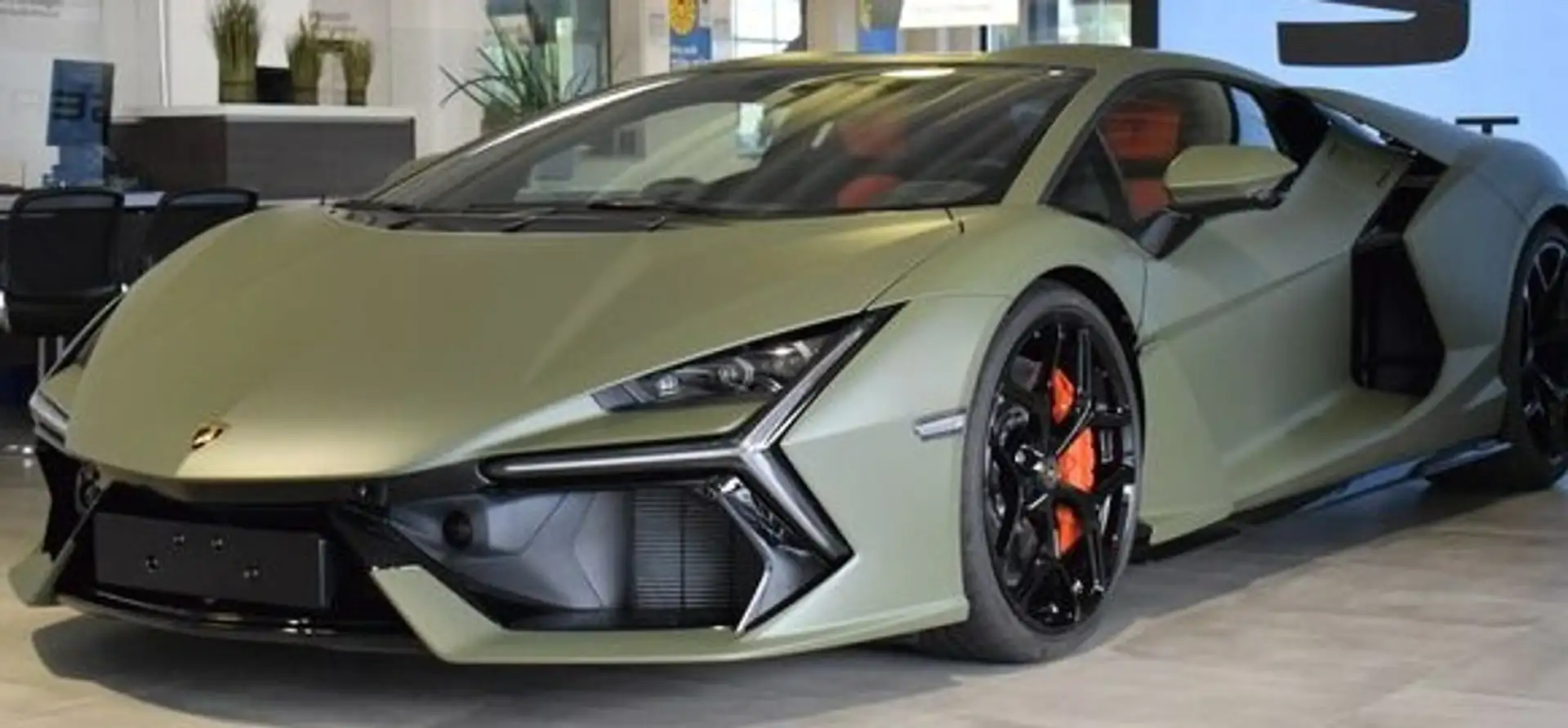 Lamborghini Revuelto Verde - 1