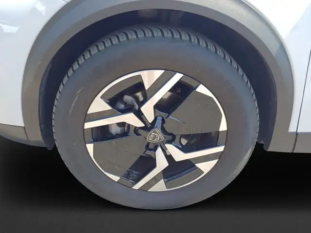 Peugeot 2008 view 8