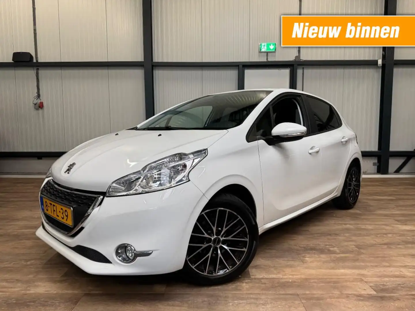 Peugeot 208 1.2 VTi Active / CRUISE / AIRCO / 5-DRS / Weiß - 1