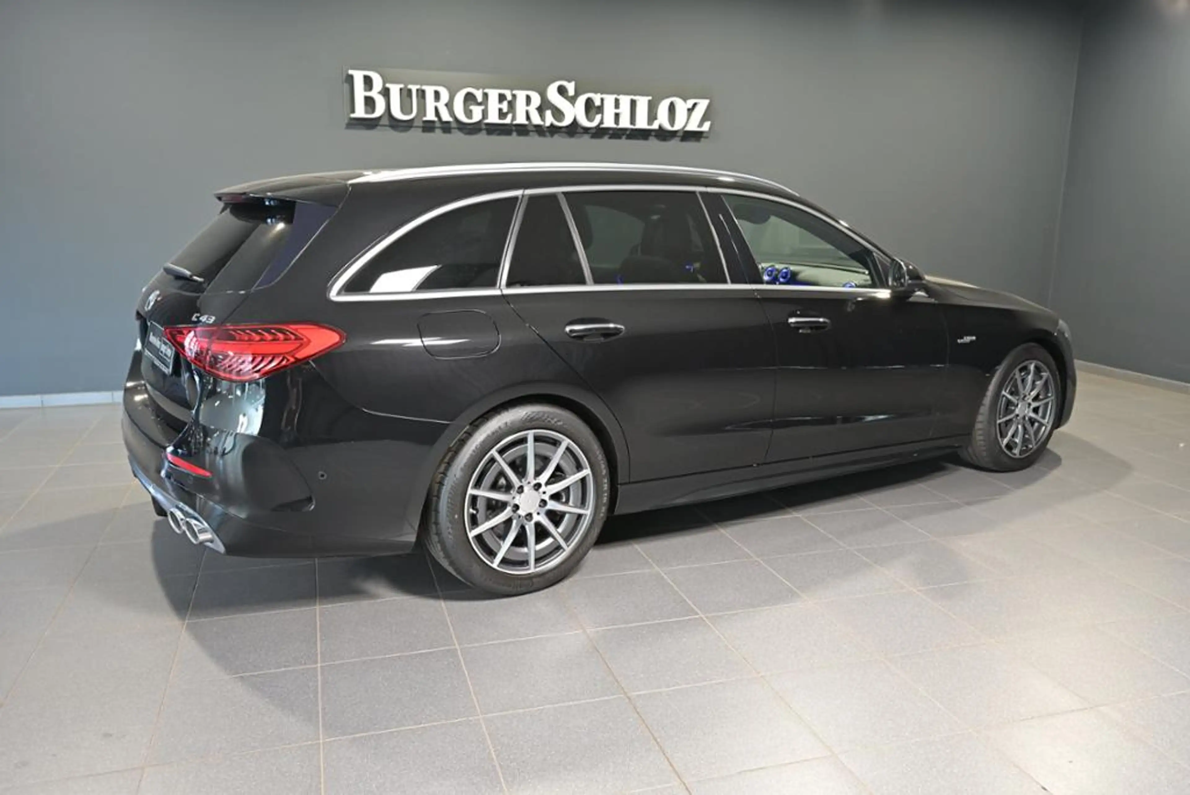 Mercedes-Benz C 43 AMG C 43 4M AMG T PANO/AHK/DIGITAL/DISTRO — photo 2