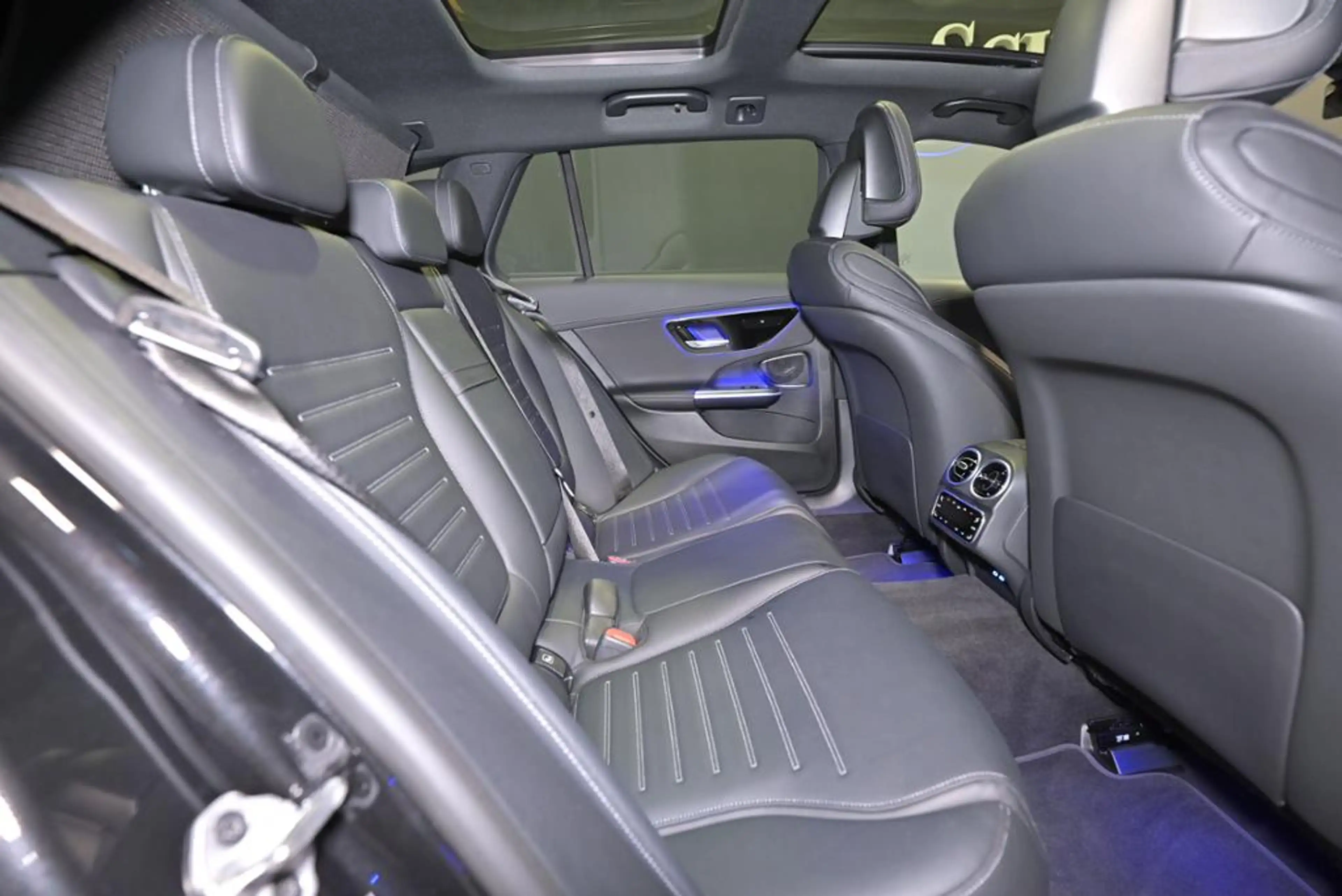 Mercedes-Benz C 43 AMG C 43 4M AMG T PANO/AHK/DIGITAL/DISTRO — photo 7