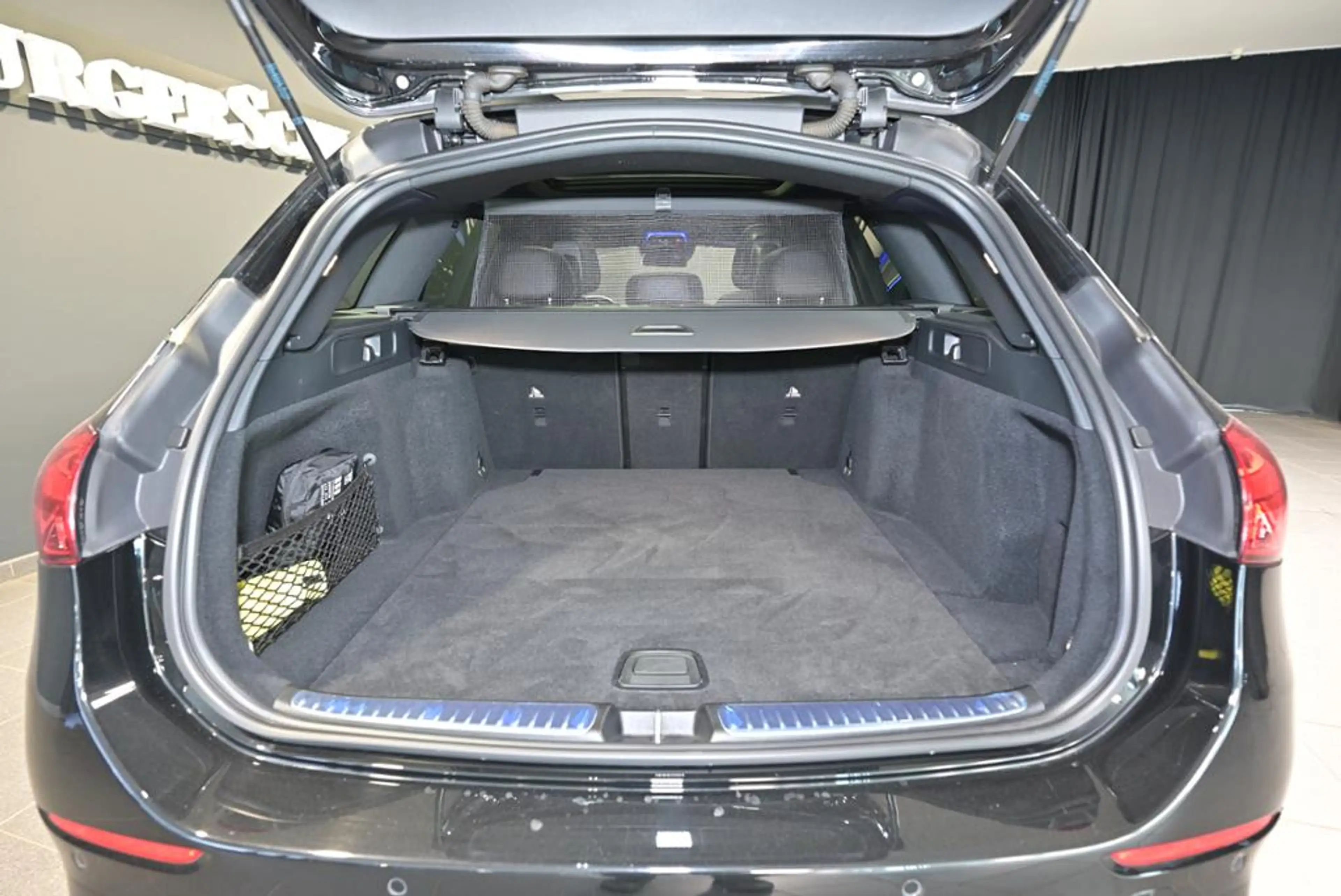 Mercedes-Benz C 43 AMG C 43 4M AMG T PANO/AHK/DIGITAL/DISTRO — photo 14