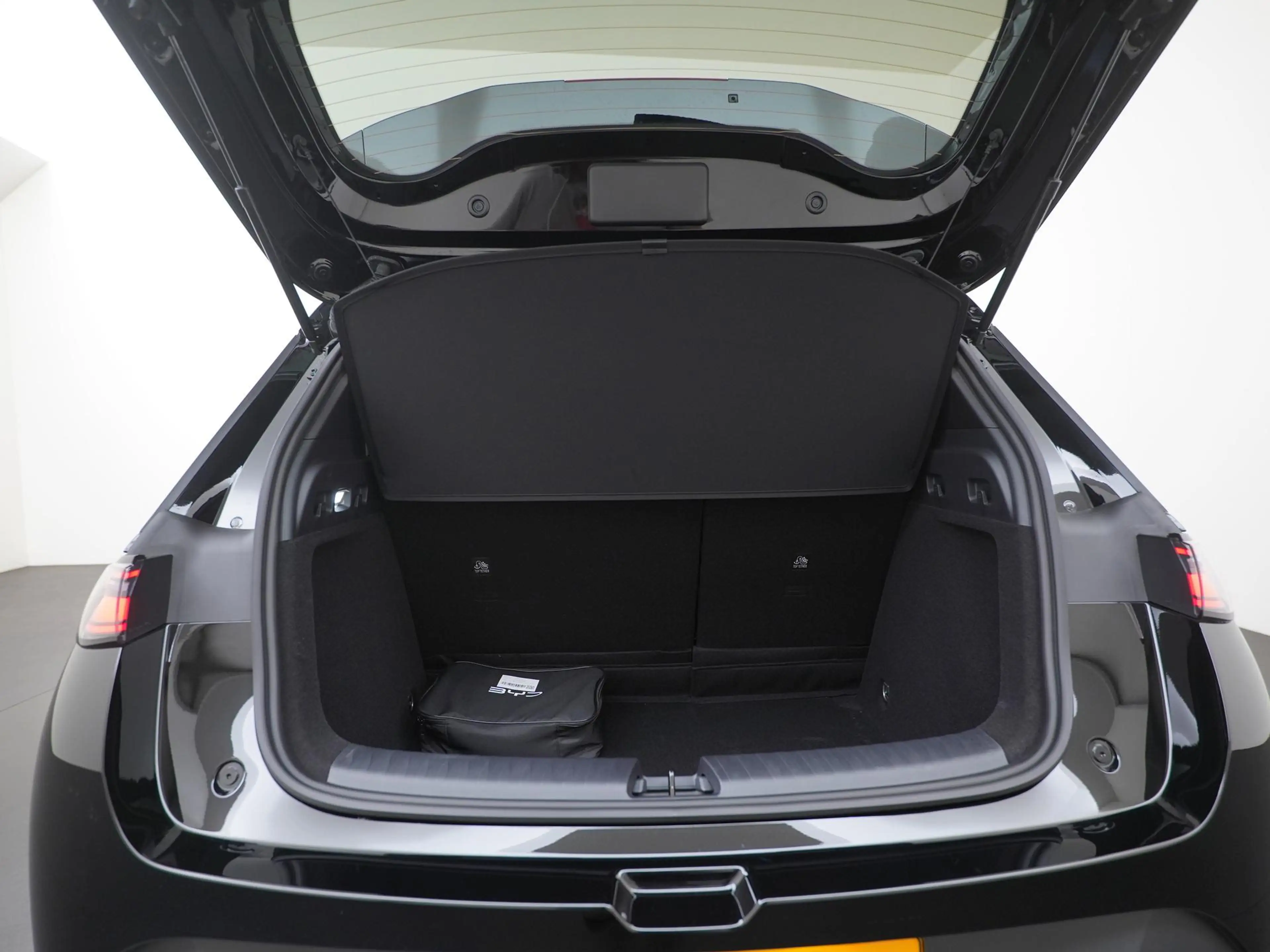 BYD Dolphin G 1.5L DM-i Comfort PHEV | Panoramadak | Head-Up | S — photo 38